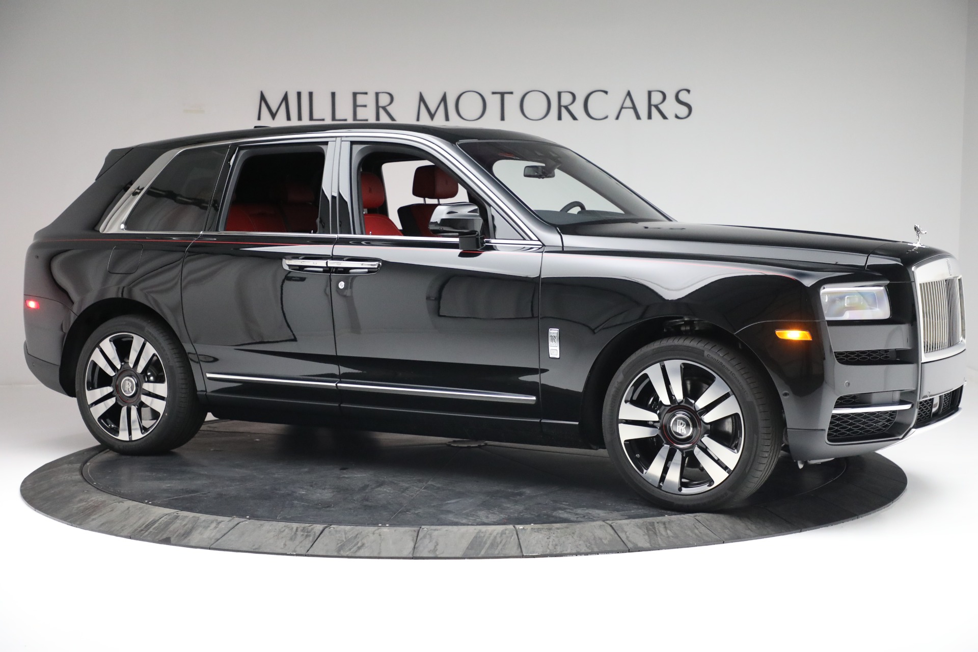 New-2022-Rolls-Royce-Cullinan