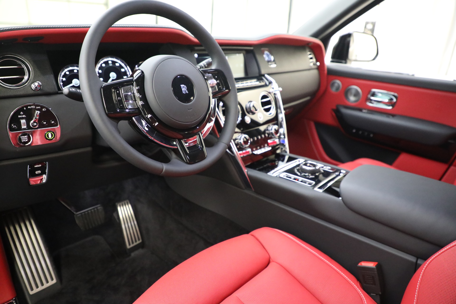 New-2022-Rolls-Royce-Cullinan