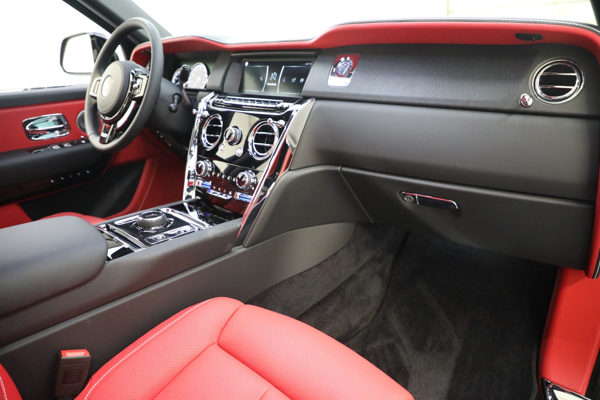 New-2022-Rolls-Royce-Cullinan