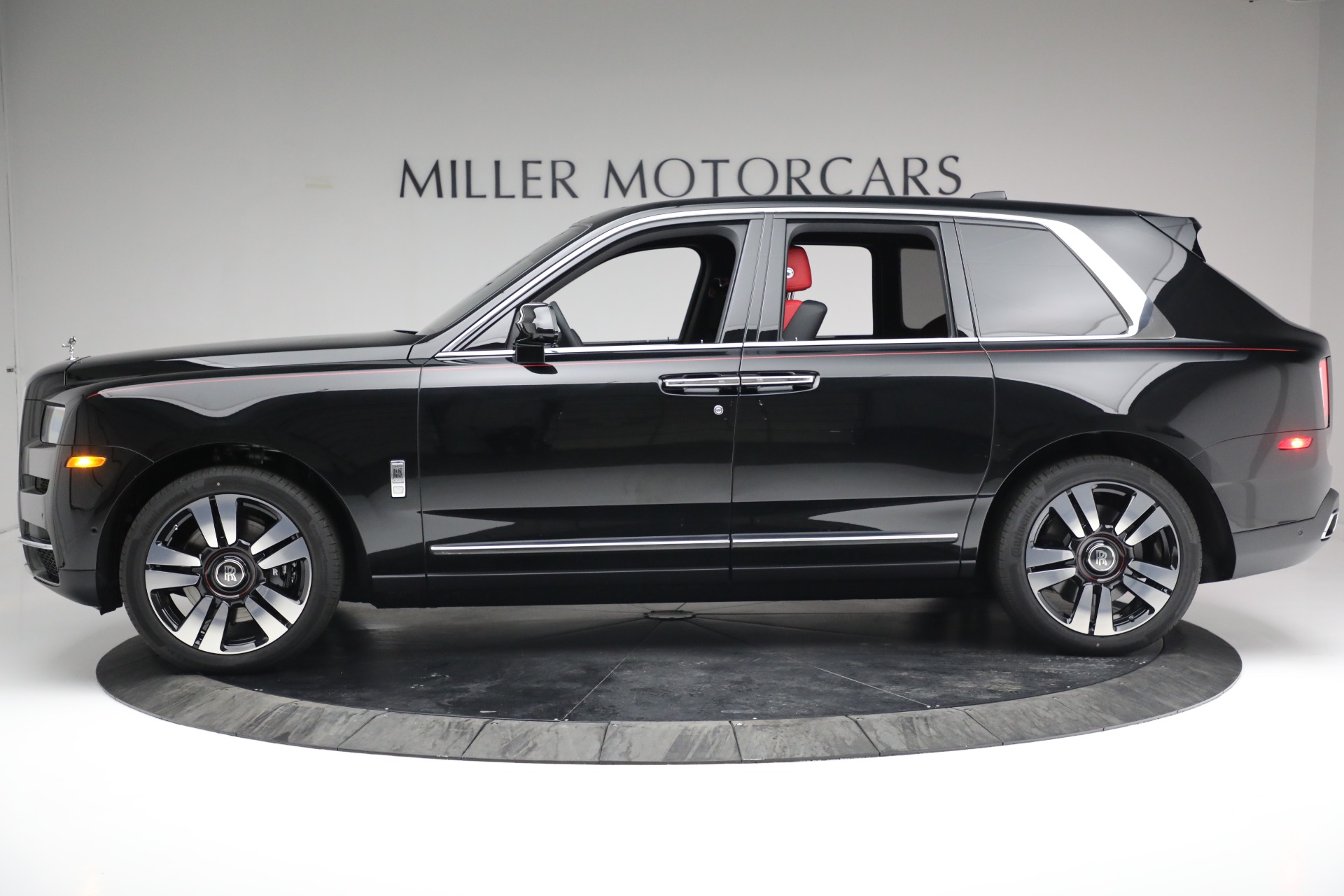 New-2022-Rolls-Royce-Cullinan