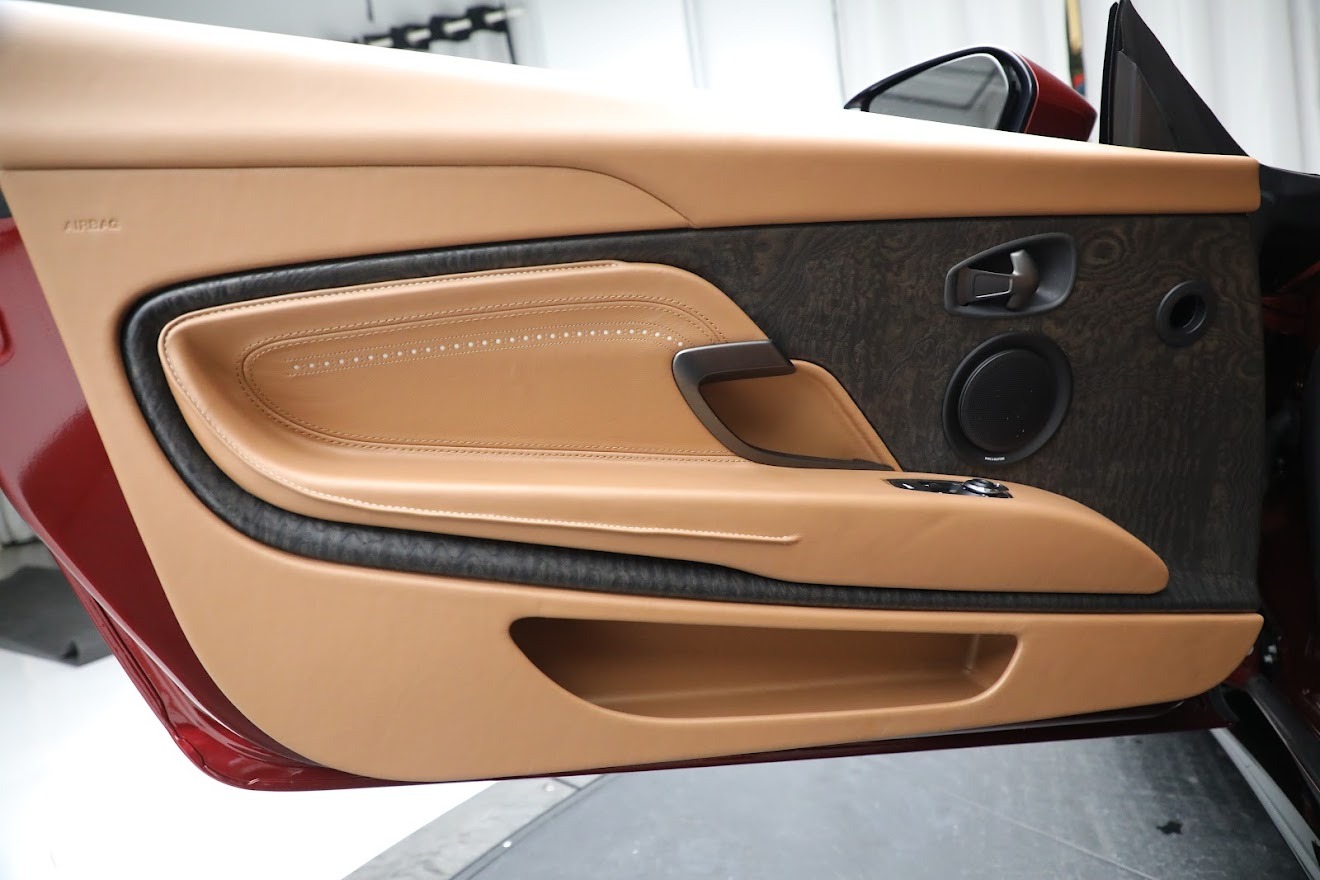 Used-2020-Aston-Martin-DB11-Volante