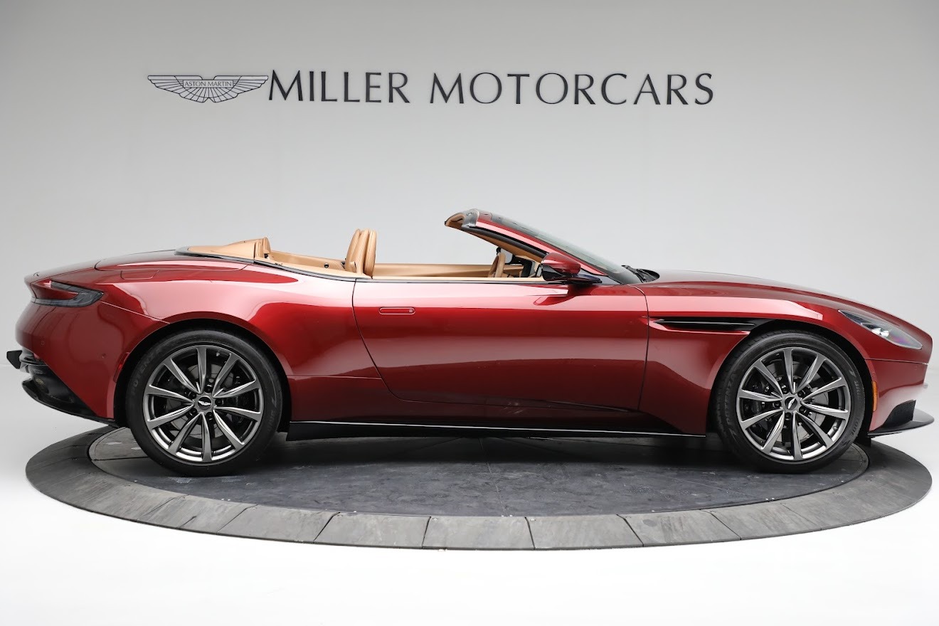 Used-2020-Aston-Martin-DB11-Volante