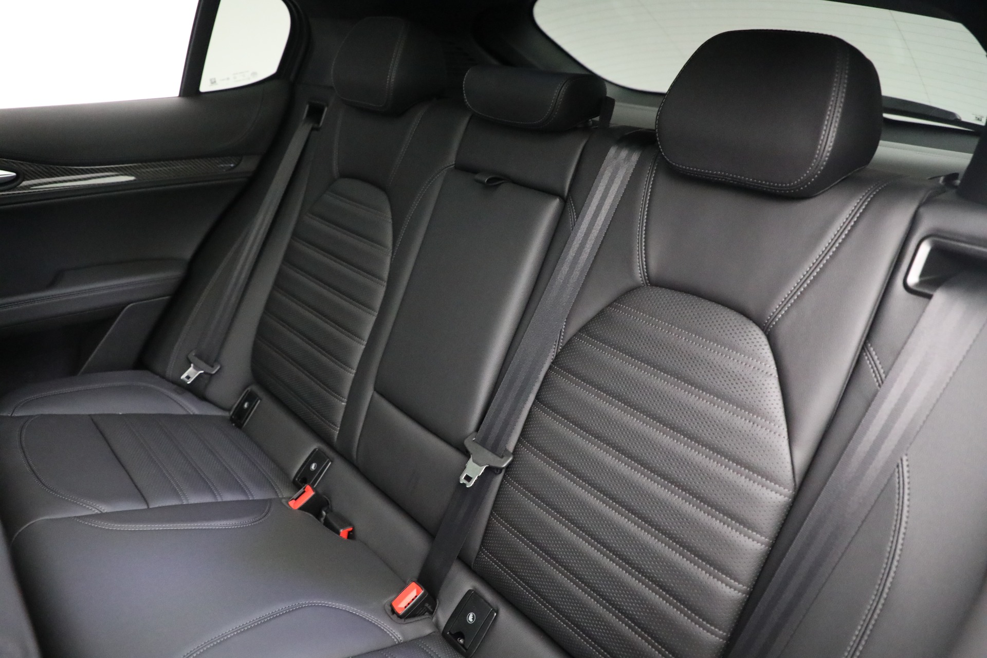 Used-2022-Alfa-Romeo-Stelvio-Quadrifoglio