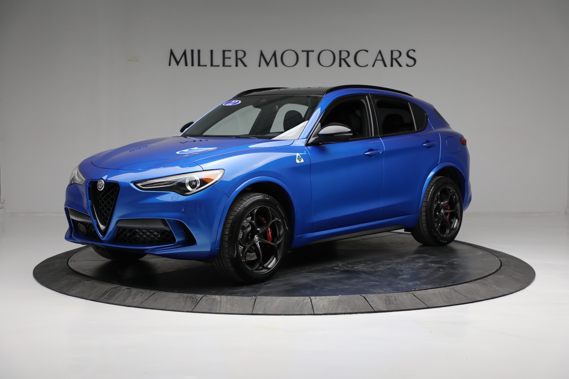 Used-2022-Alfa-Romeo-Stelvio-Quadrifoglio
