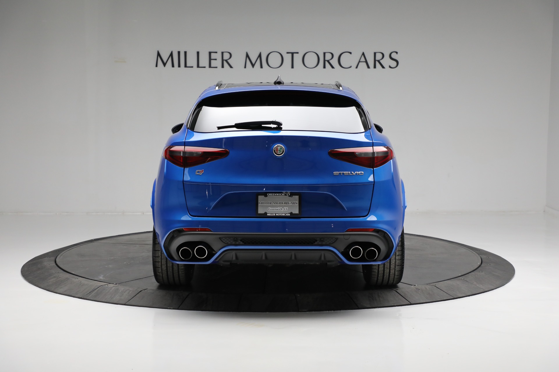 Used-2022-Alfa-Romeo-Stelvio-Quadrifoglio