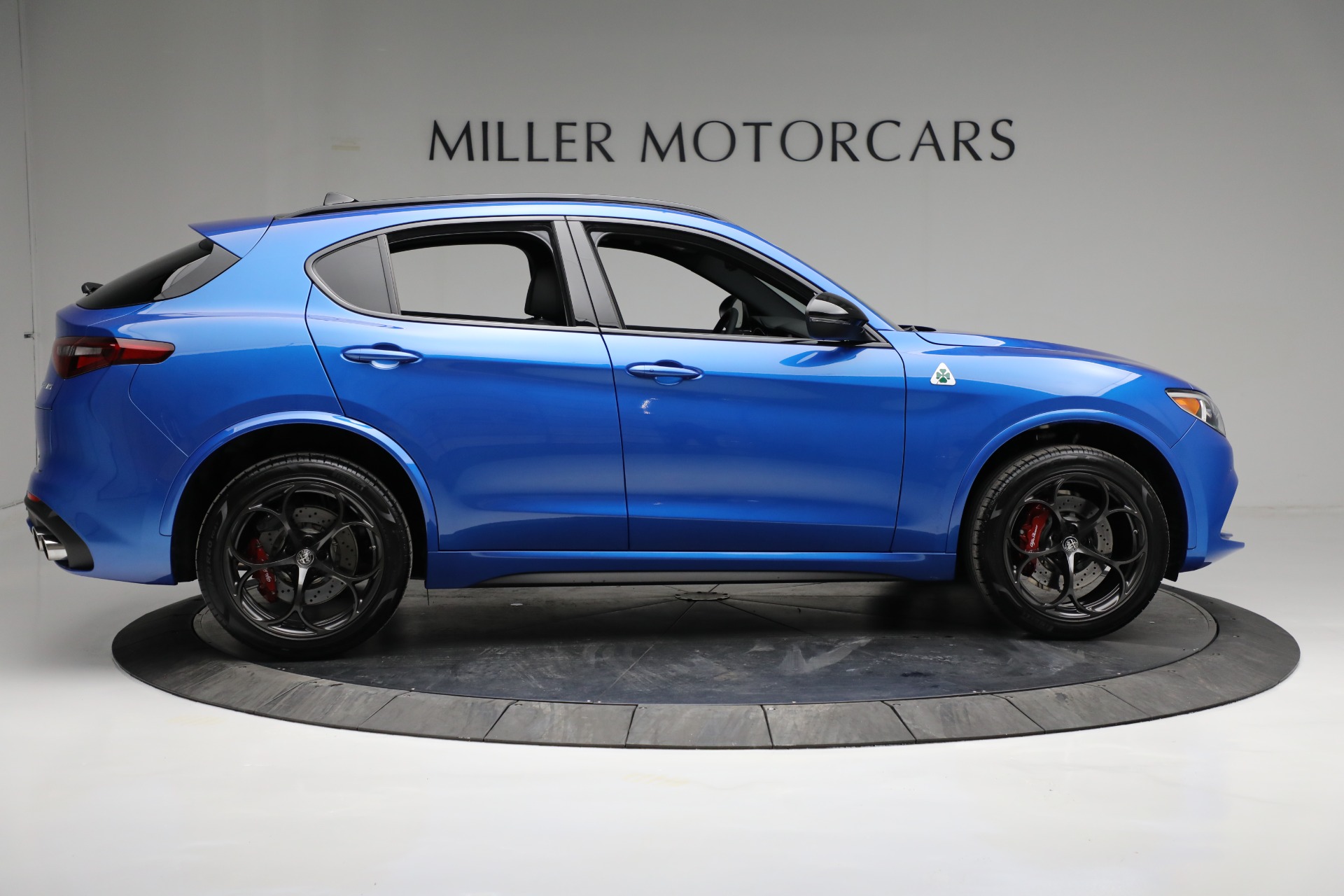 Used-2022-Alfa-Romeo-Stelvio-Quadrifoglio