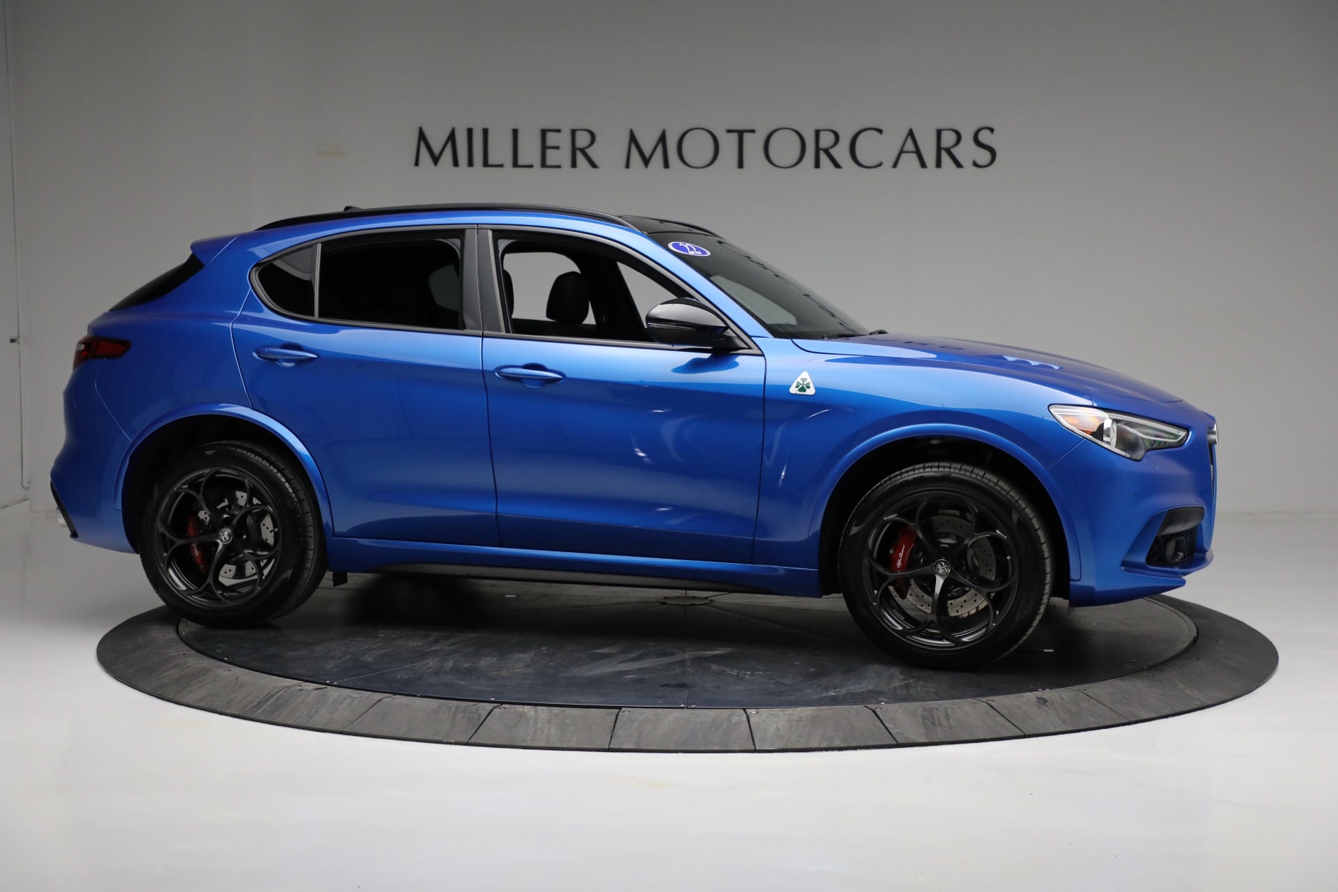 Used-2022-Alfa-Romeo-Stelvio-Quadrifoglio