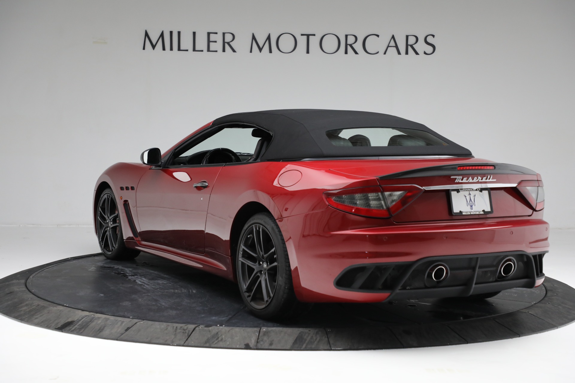 Used-2014-Maserati-GranTurismo-MC