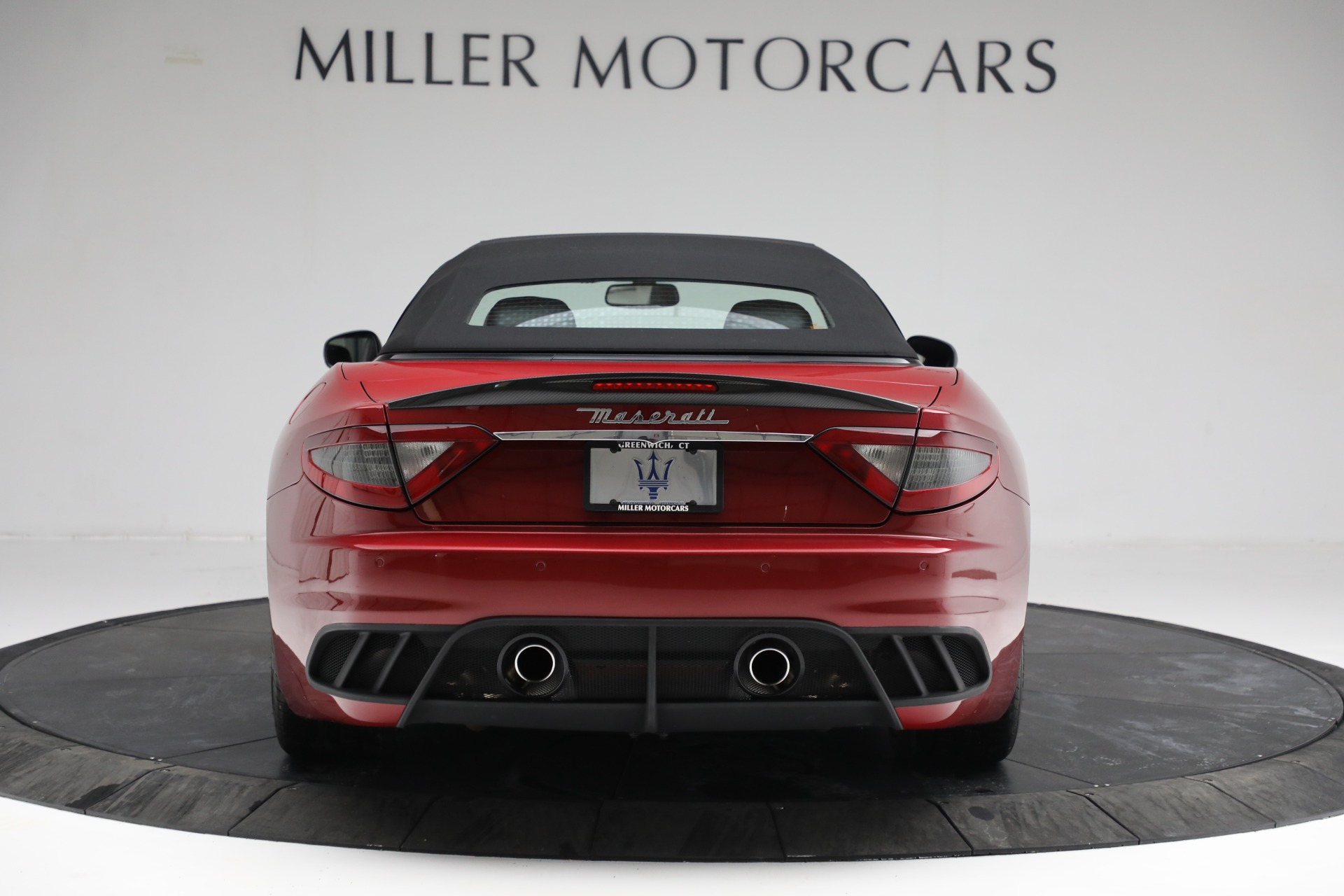 Used-2014-Maserati-GranTurismo-MC