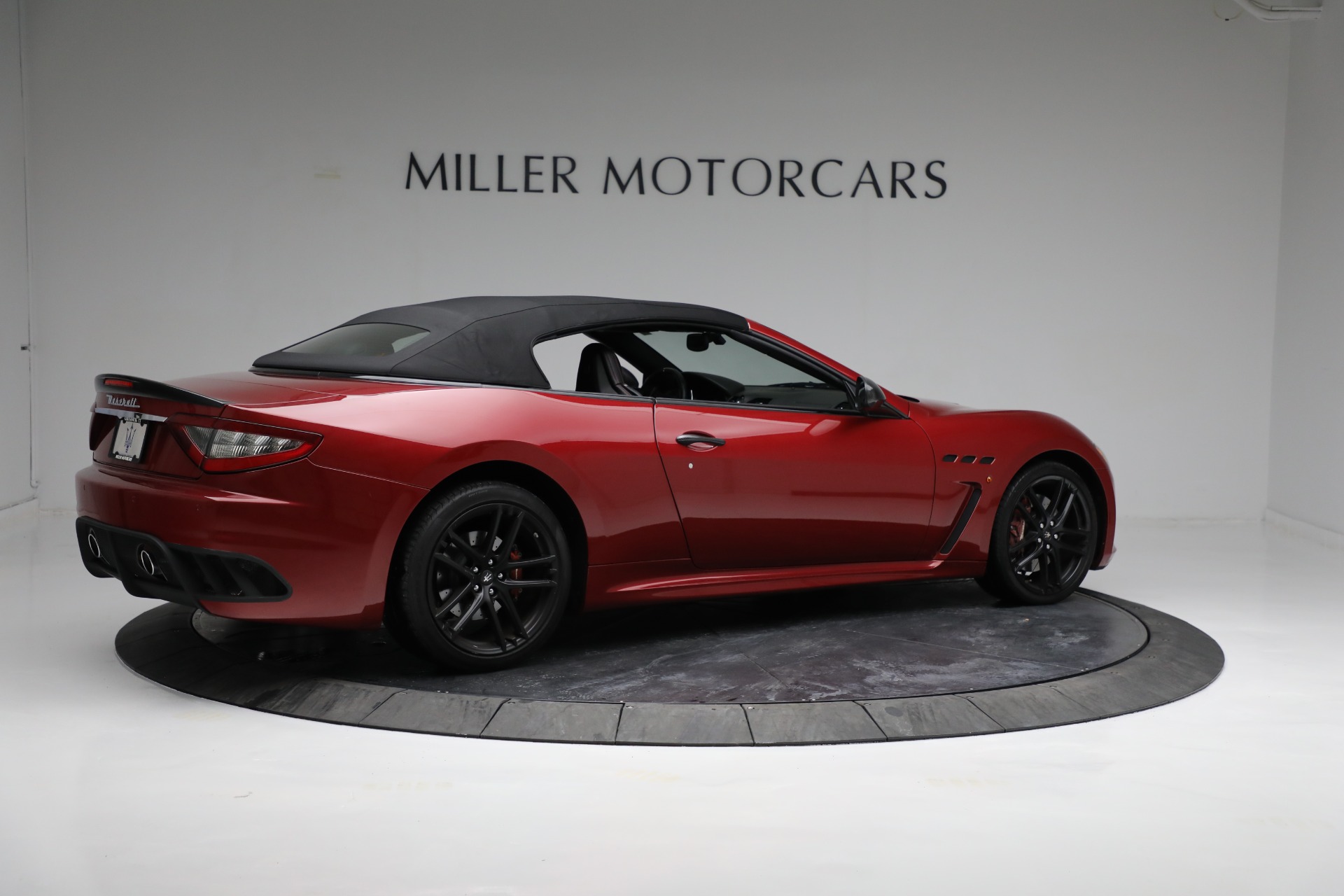 Used-2014-Maserati-GranTurismo-MC