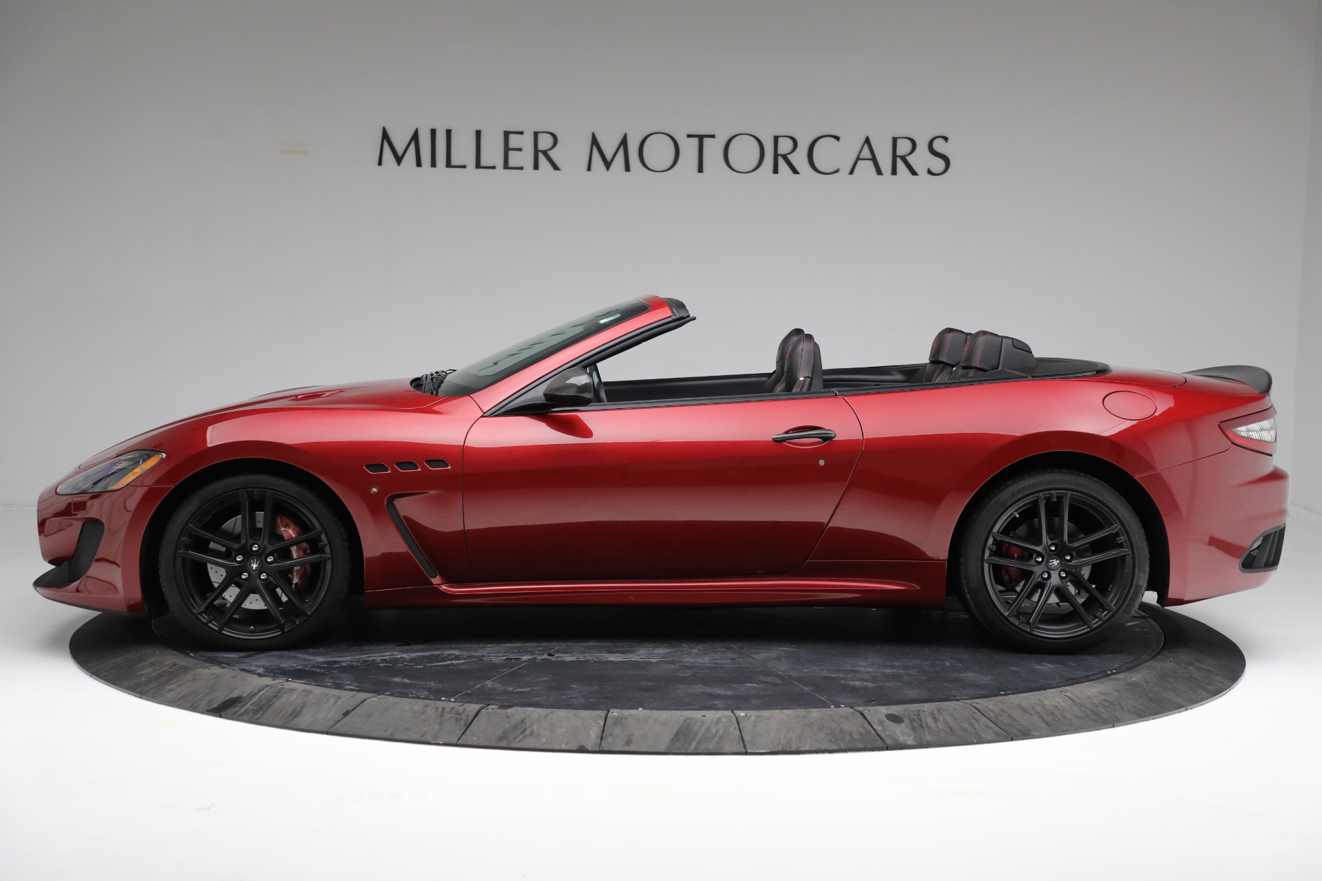 Used-2014-Maserati-GranTurismo-MC