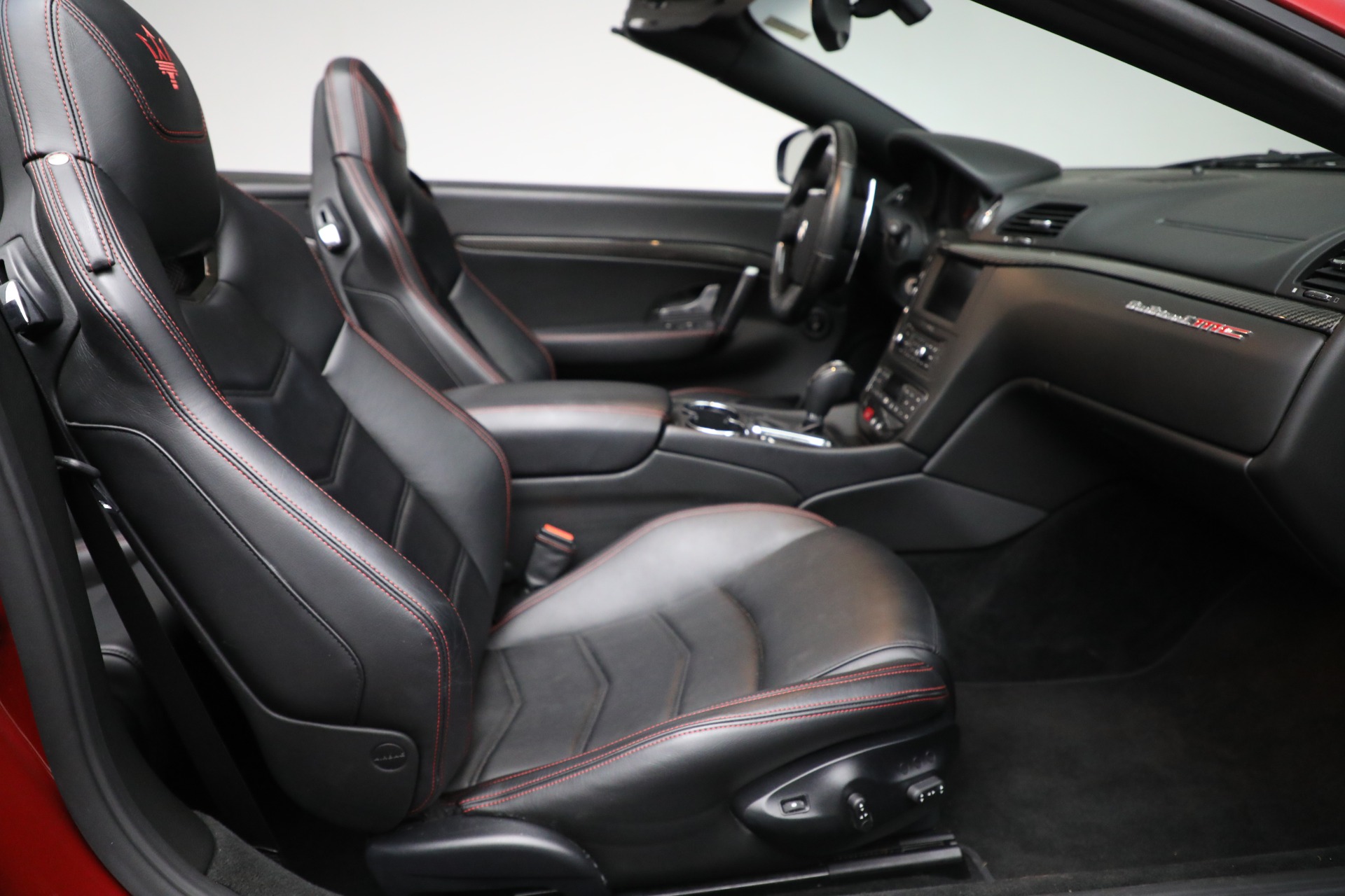 Used-2014-Maserati-GranTurismo-MC