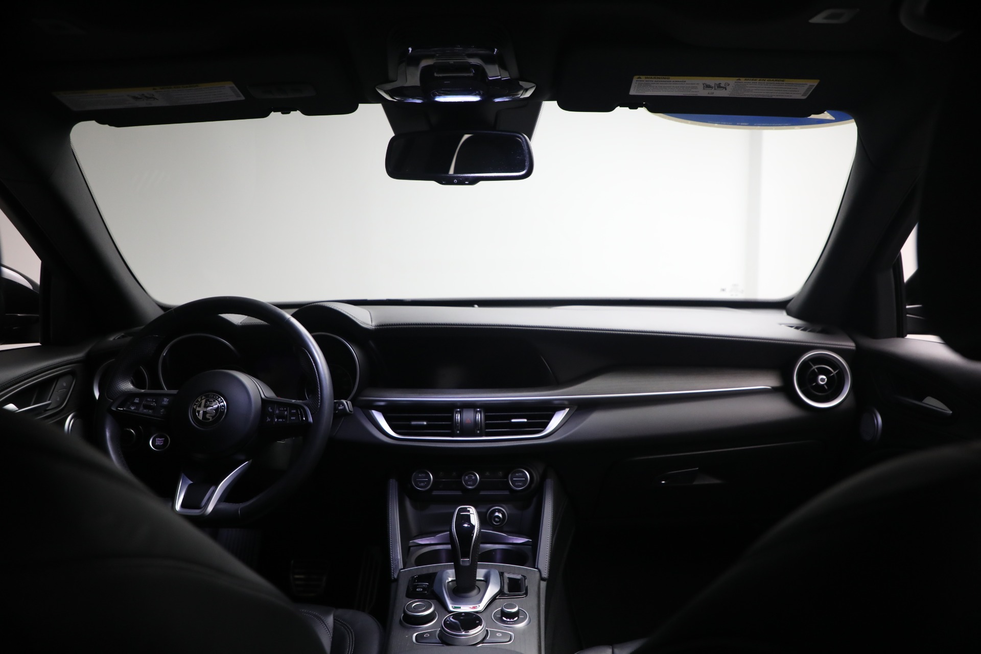 Used-2022-Alfa-Romeo-Stelvio-Ti