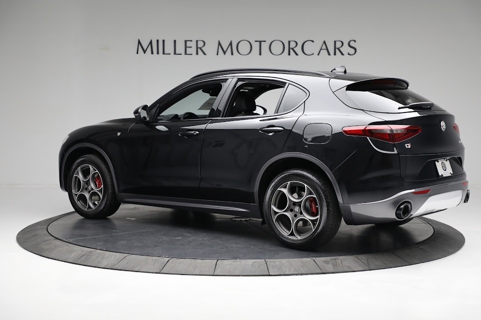 Used-2022-Alfa-Romeo-Stelvio-Ti