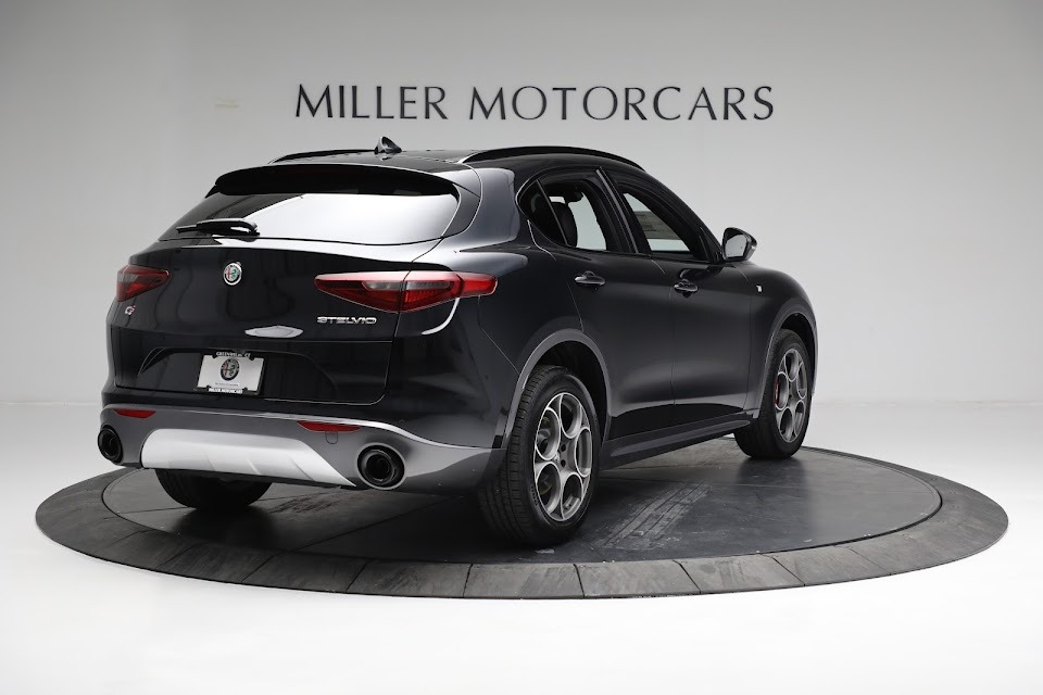 Used-2022-Alfa-Romeo-Stelvio-Ti