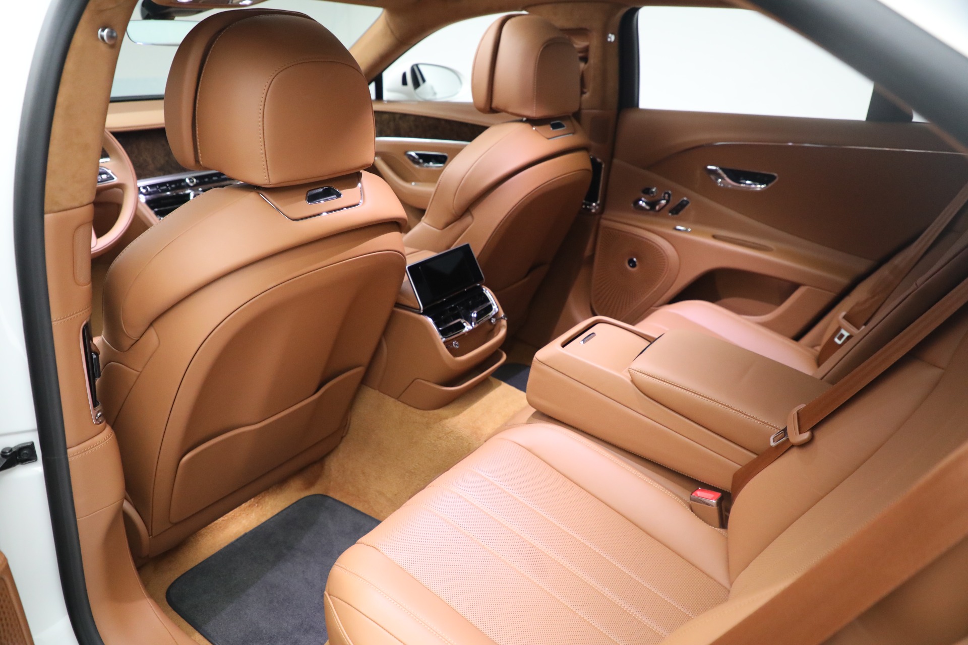 Used-2021-Bentley-Flying-Spur-V8