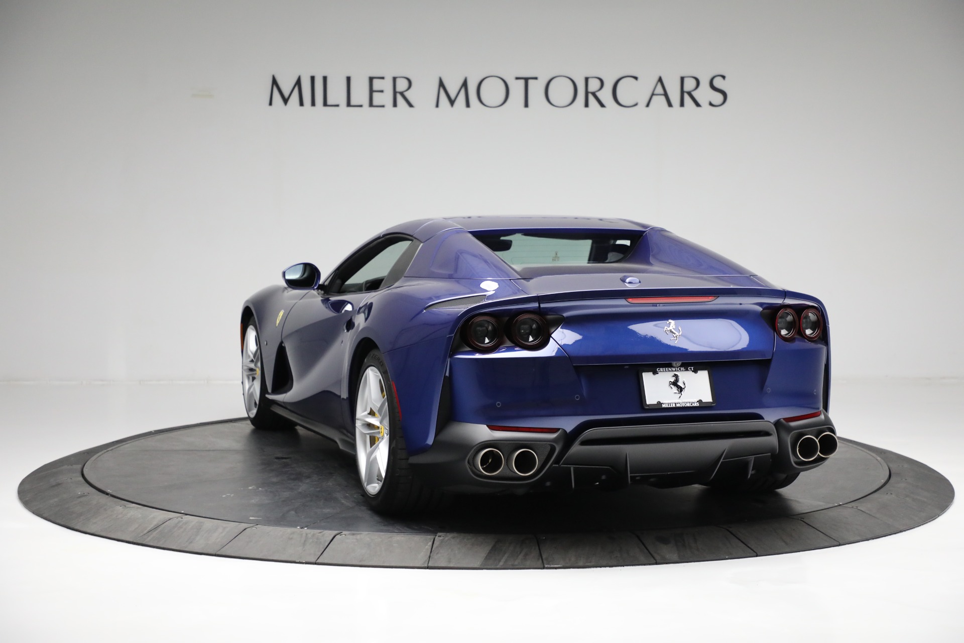 Used-2021-Ferrari-812-GTS