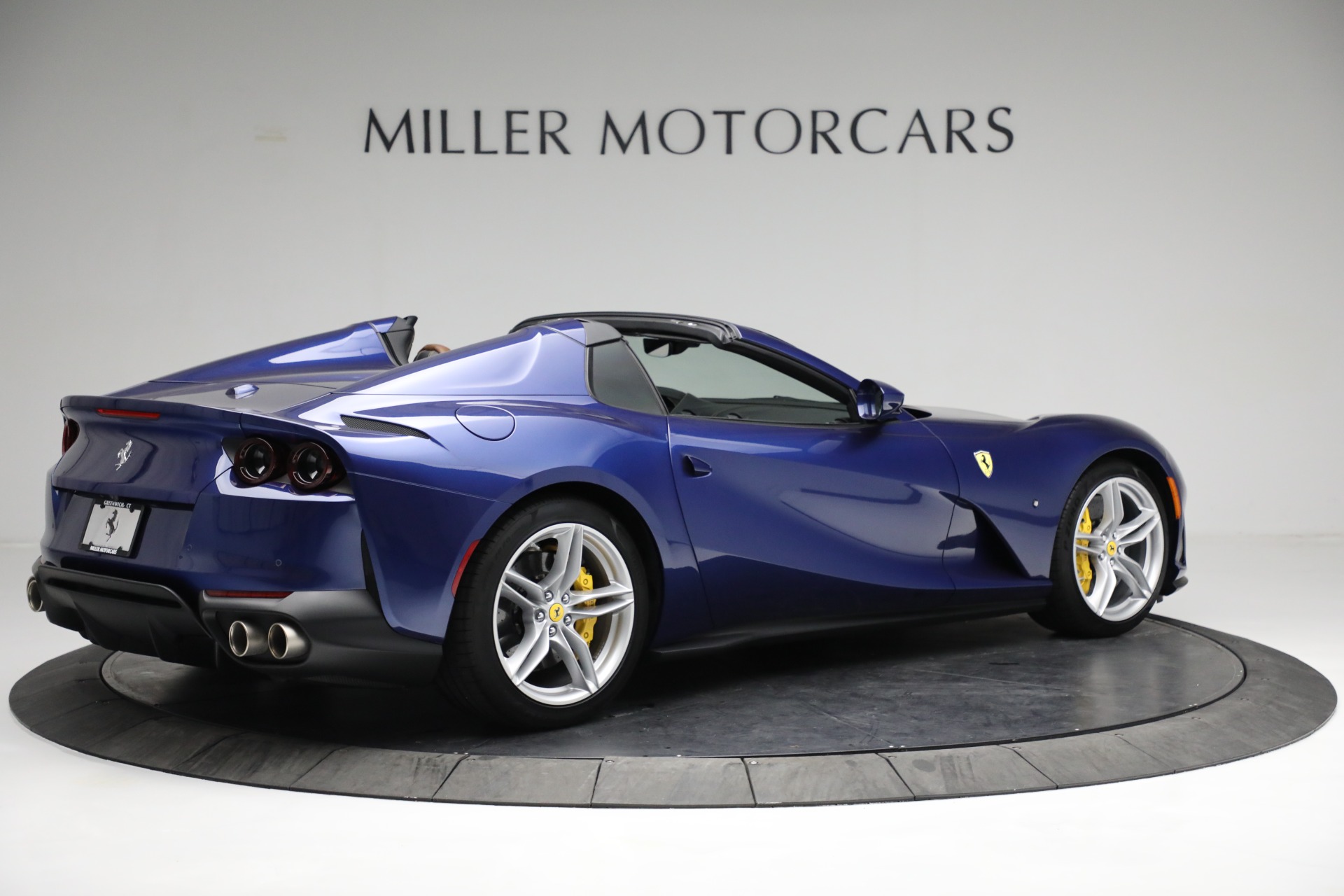 Used-2021-Ferrari-812-GTS