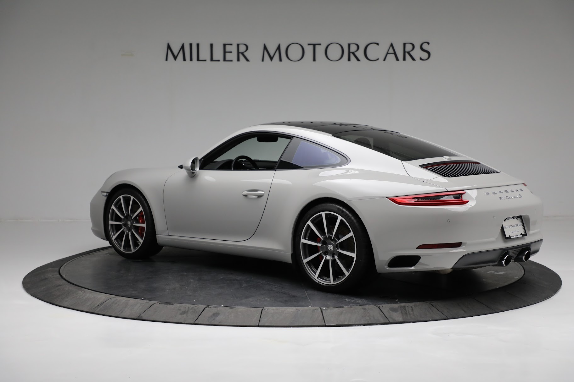 Used-2018-Porsche-911-Carrera-S