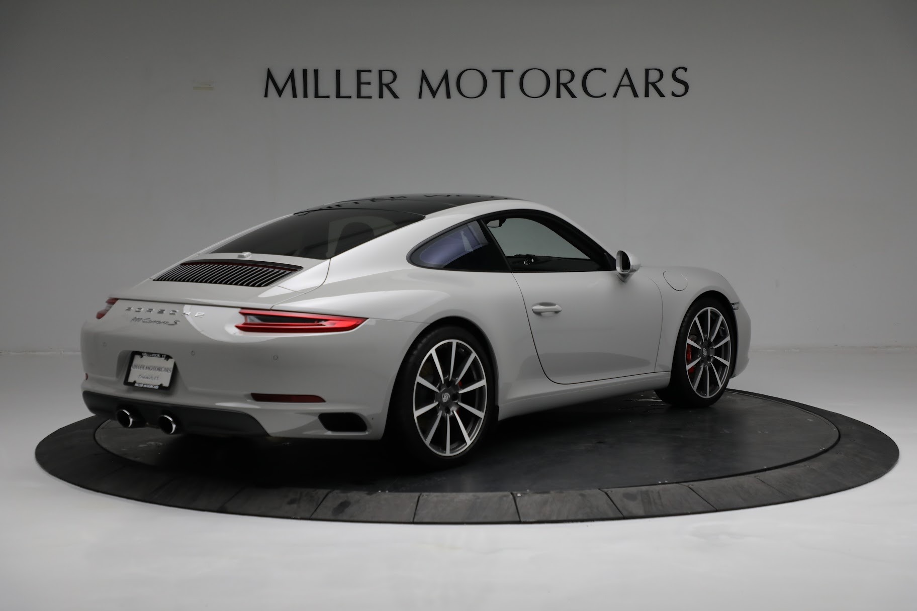 Used-2018-Porsche-911-Carrera-S