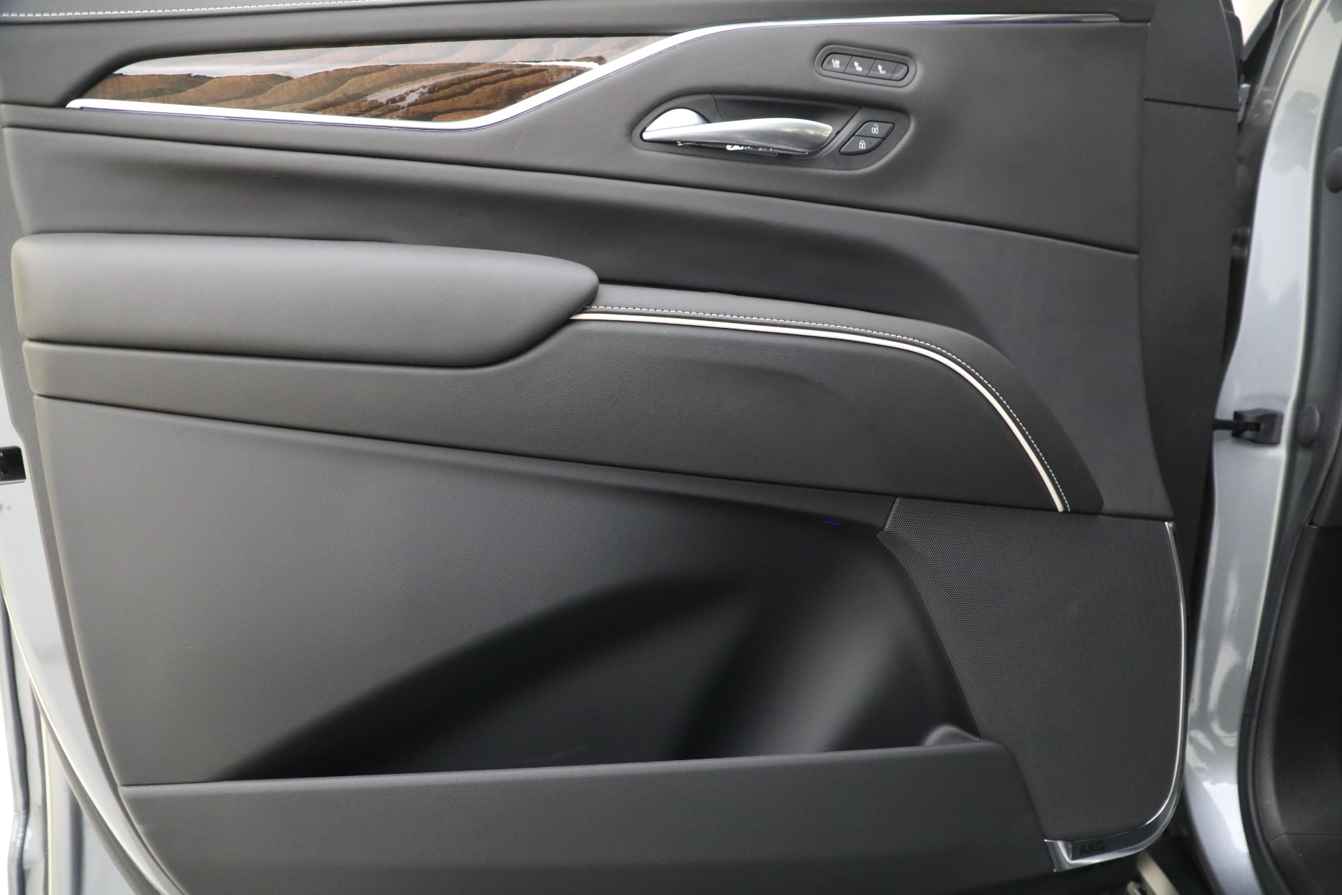 Used-2021-Cadillac-Escalade-Sport-Platinum