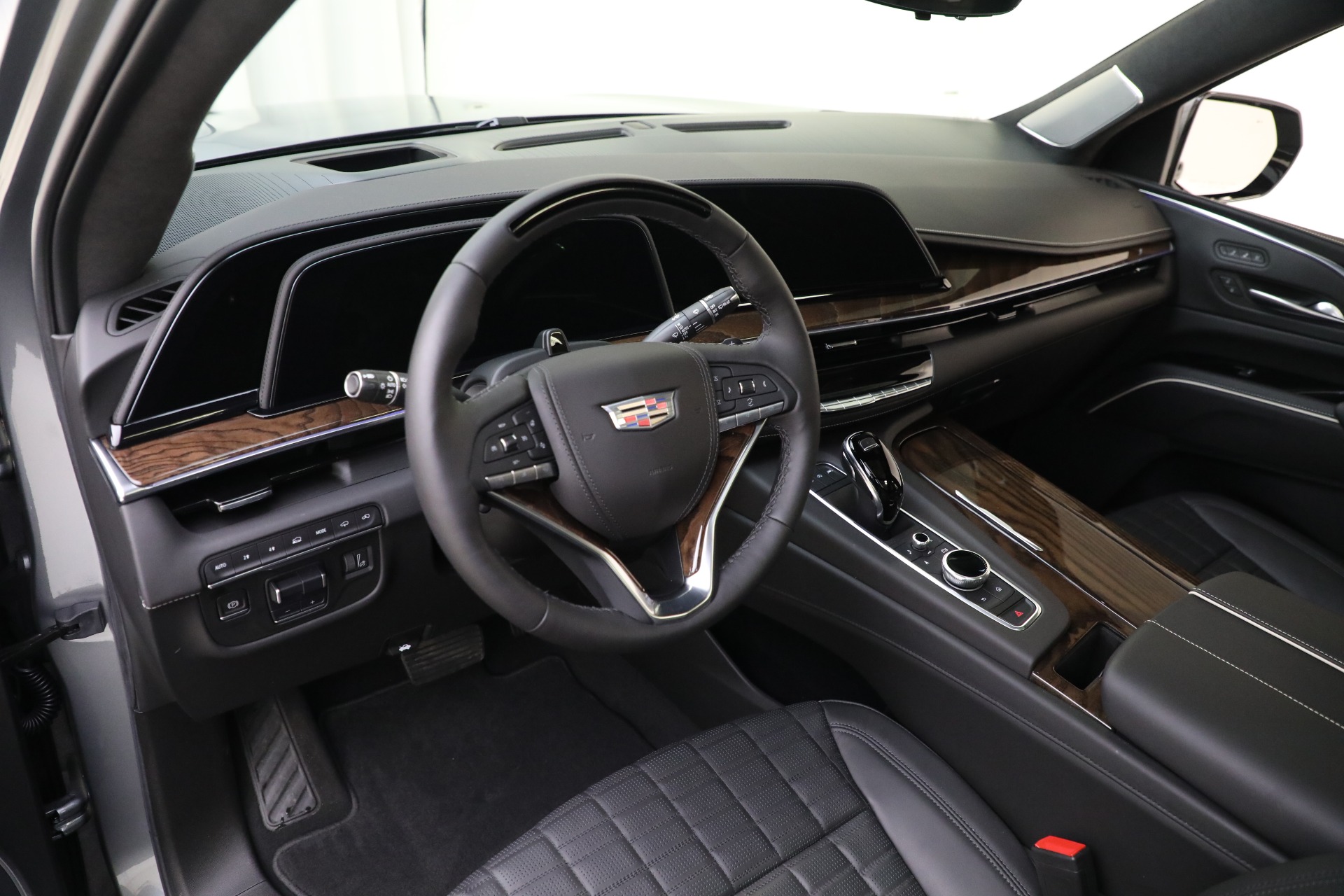 Used-2021-Cadillac-Escalade-Sport-Platinum