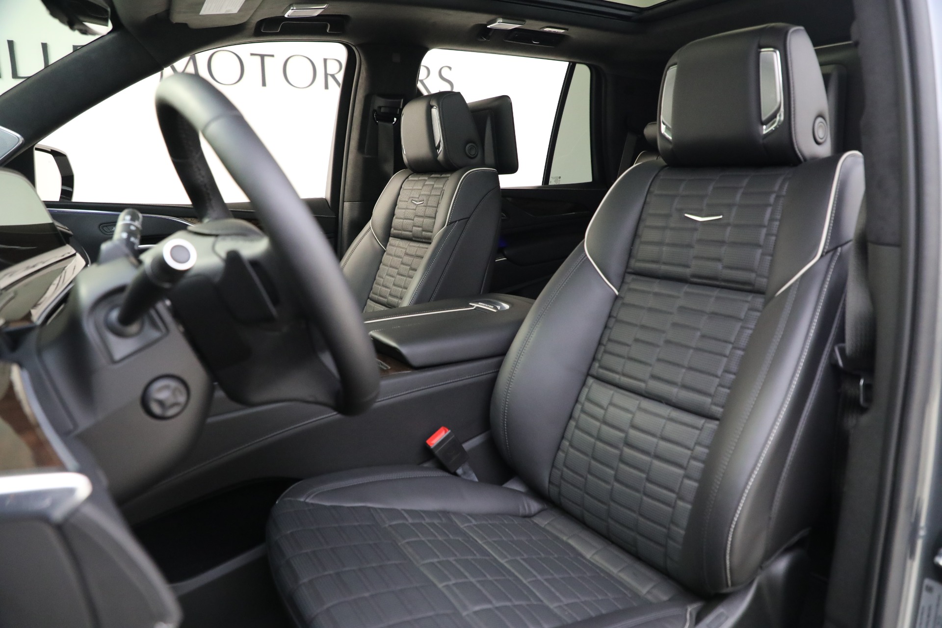 Used-2021-Cadillac-Escalade-Sport-Platinum