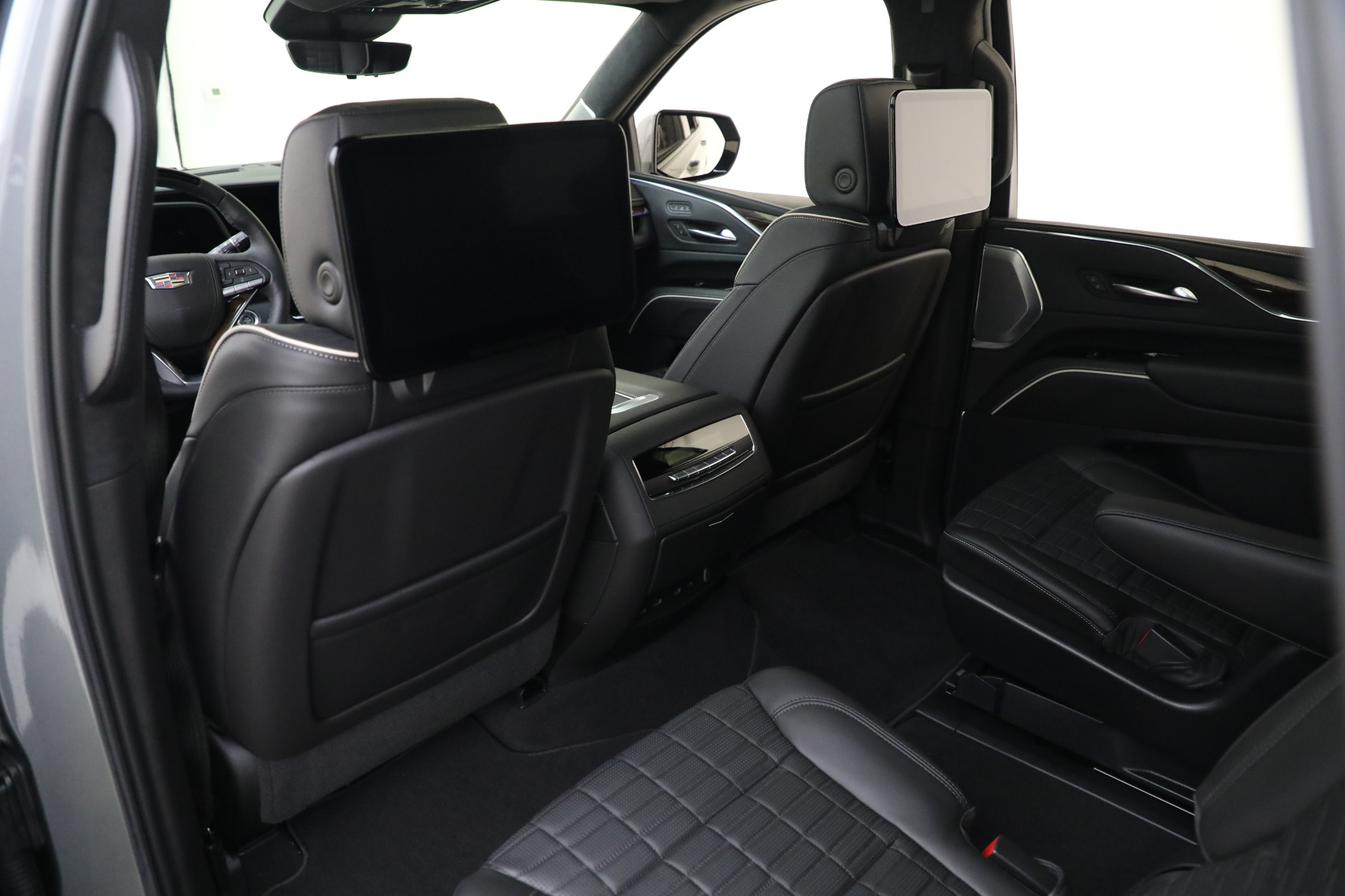 Used-2021-Cadillac-Escalade-Sport-Platinum