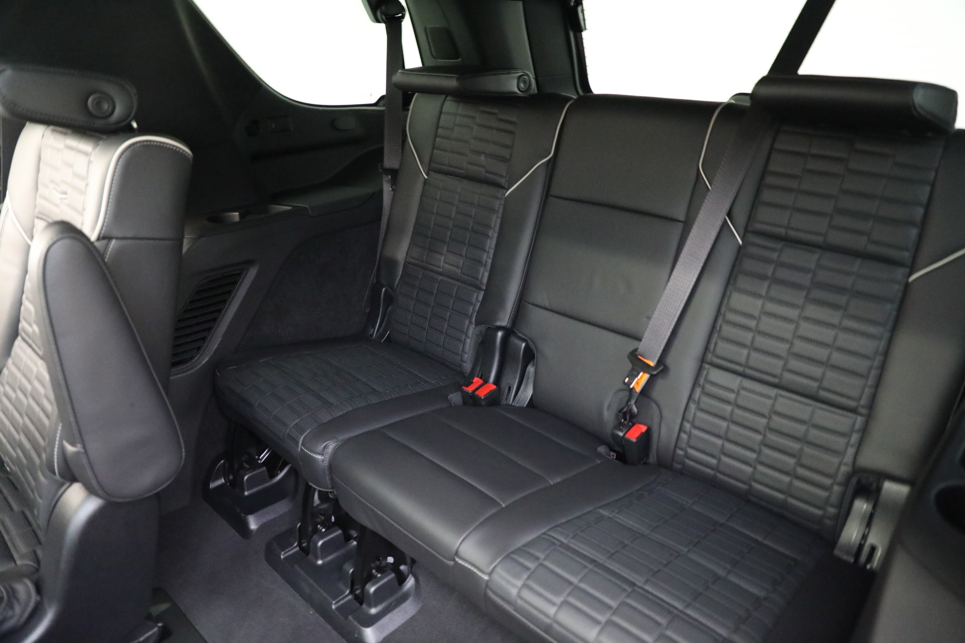 Used-2021-Cadillac-Escalade-Sport-Platinum