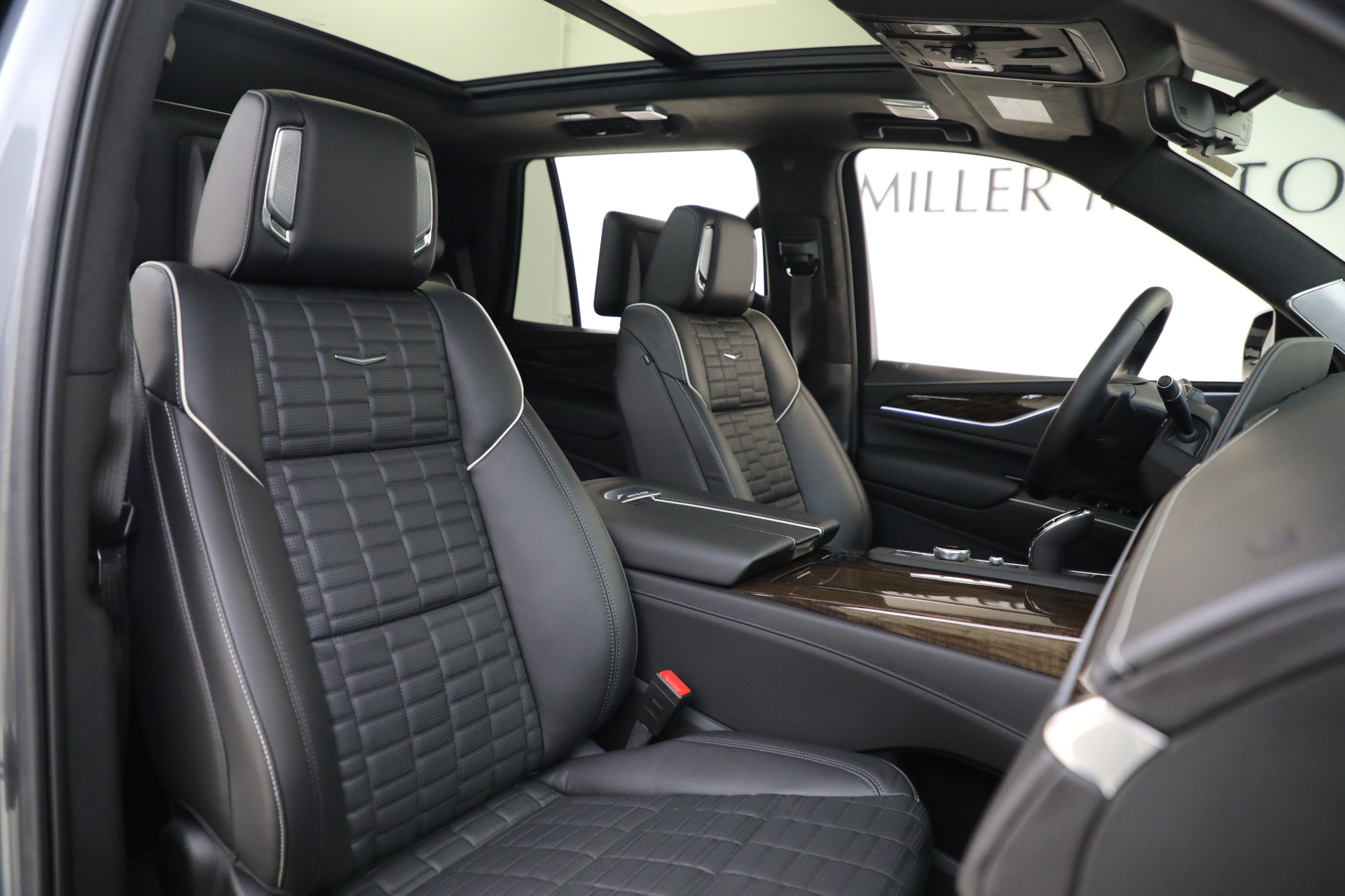 Used-2021-Cadillac-Escalade-Sport-Platinum