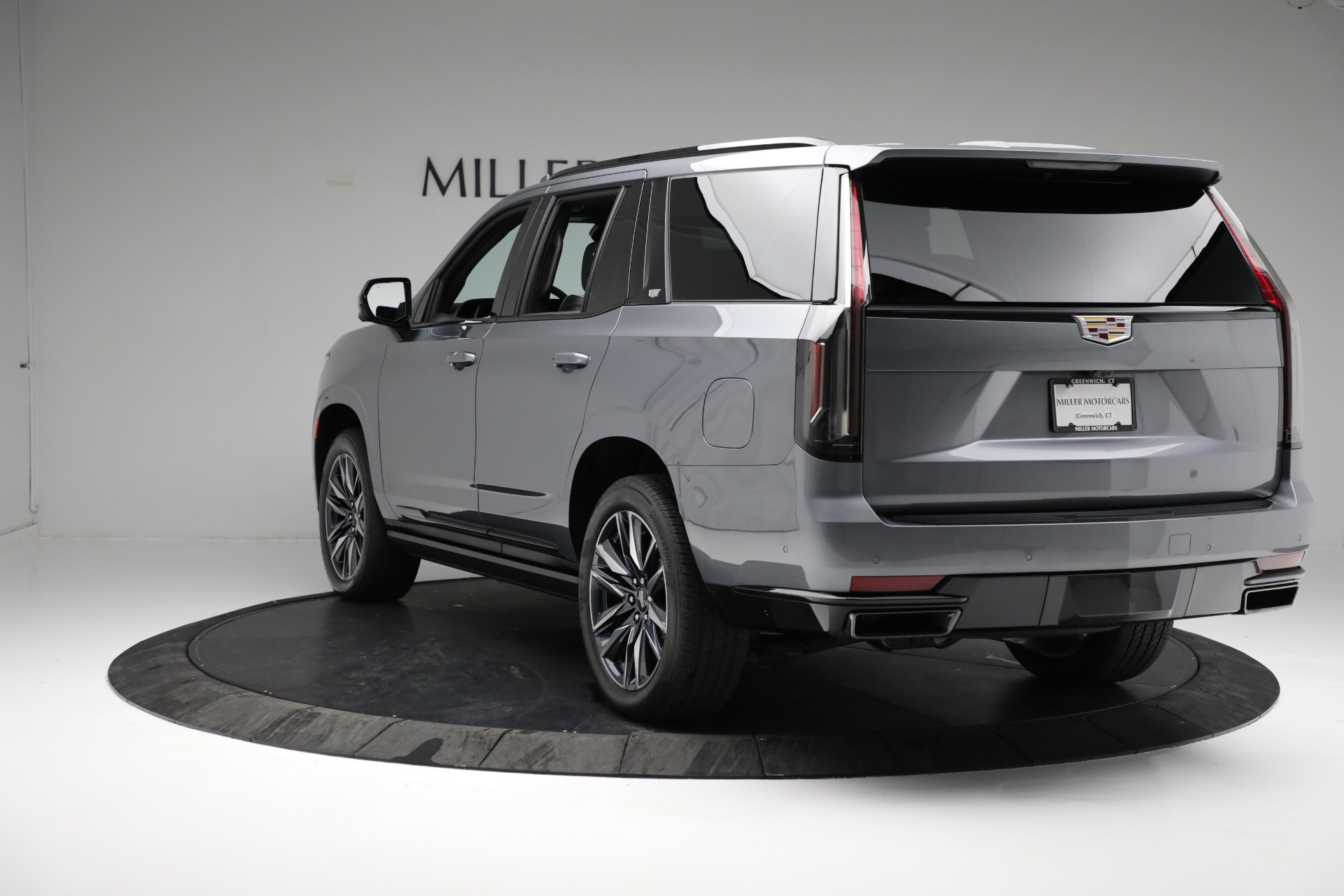 Used-2021-Cadillac-Escalade-Sport-Platinum