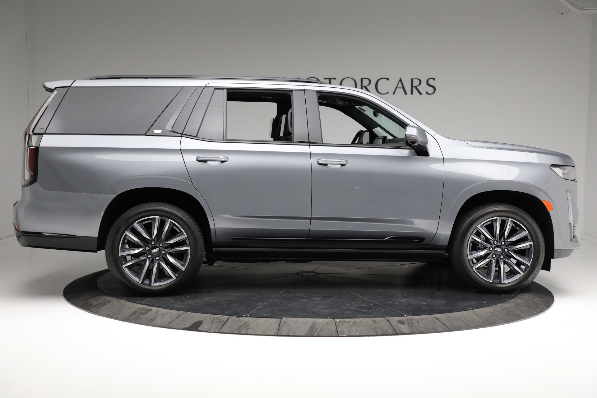 Used-2021-Cadillac-Escalade-Sport-Platinum