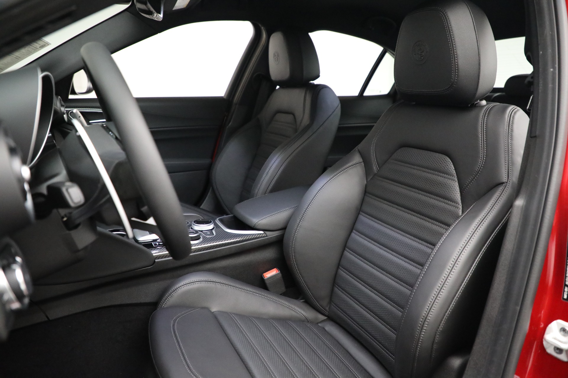 New-2022-Alfa-Romeo-Giulia-Quadrifoglio