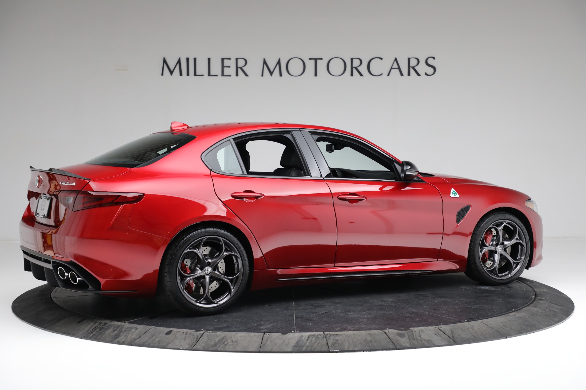 New-2022-Alfa-Romeo-Giulia-Quadrifoglio