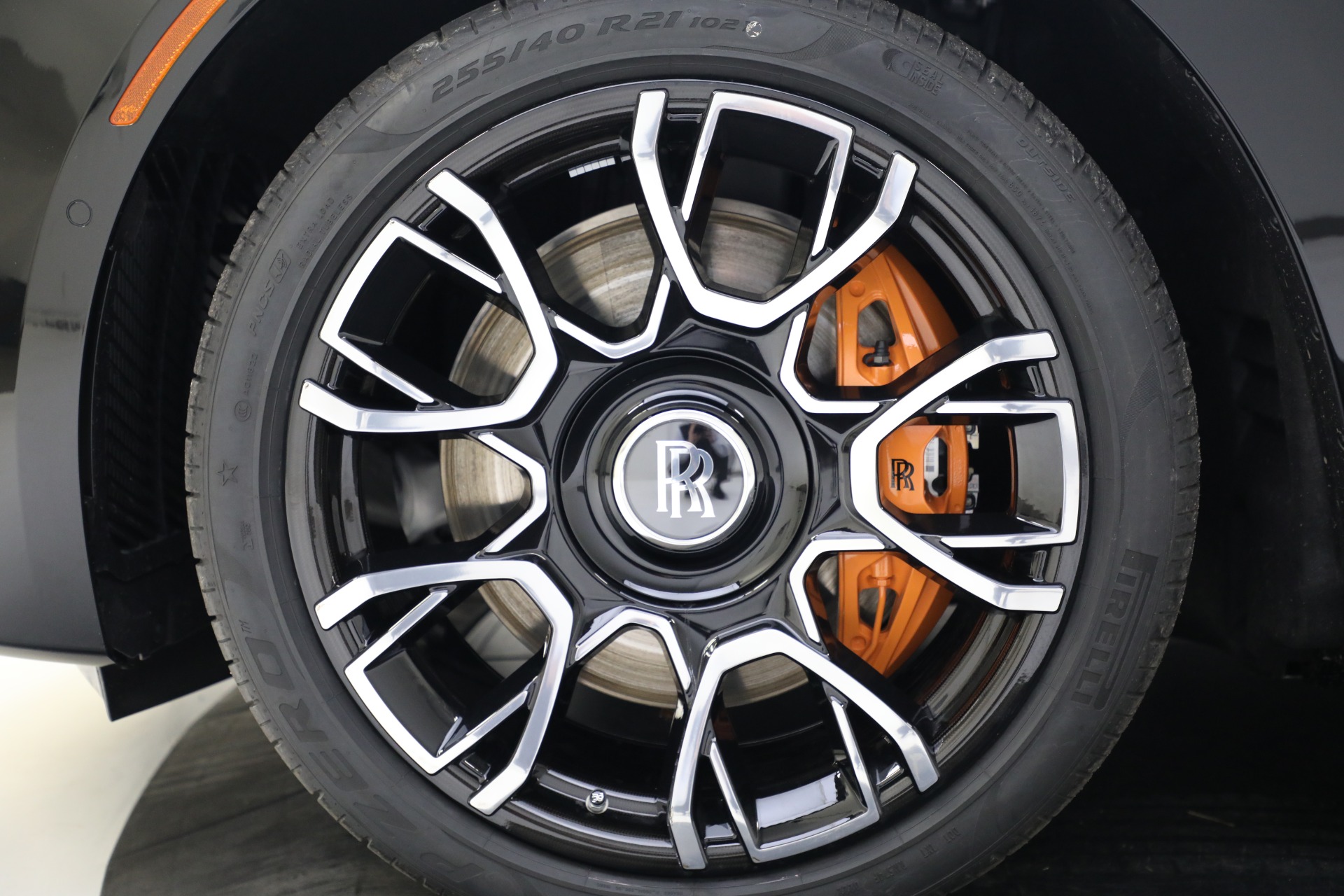 New-2022-Rolls-Royce-Ghost-Black-Badge