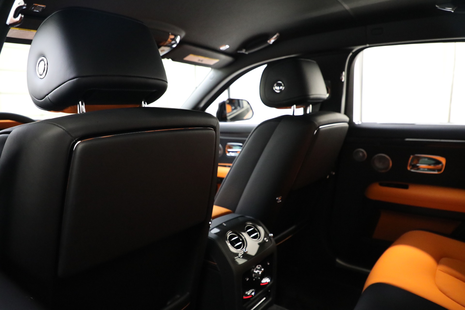 New-2022-Rolls-Royce-Ghost-Black-Badge