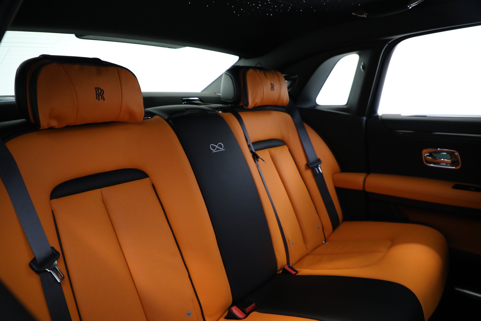 New-2022-Rolls-Royce-Ghost-Black-Badge