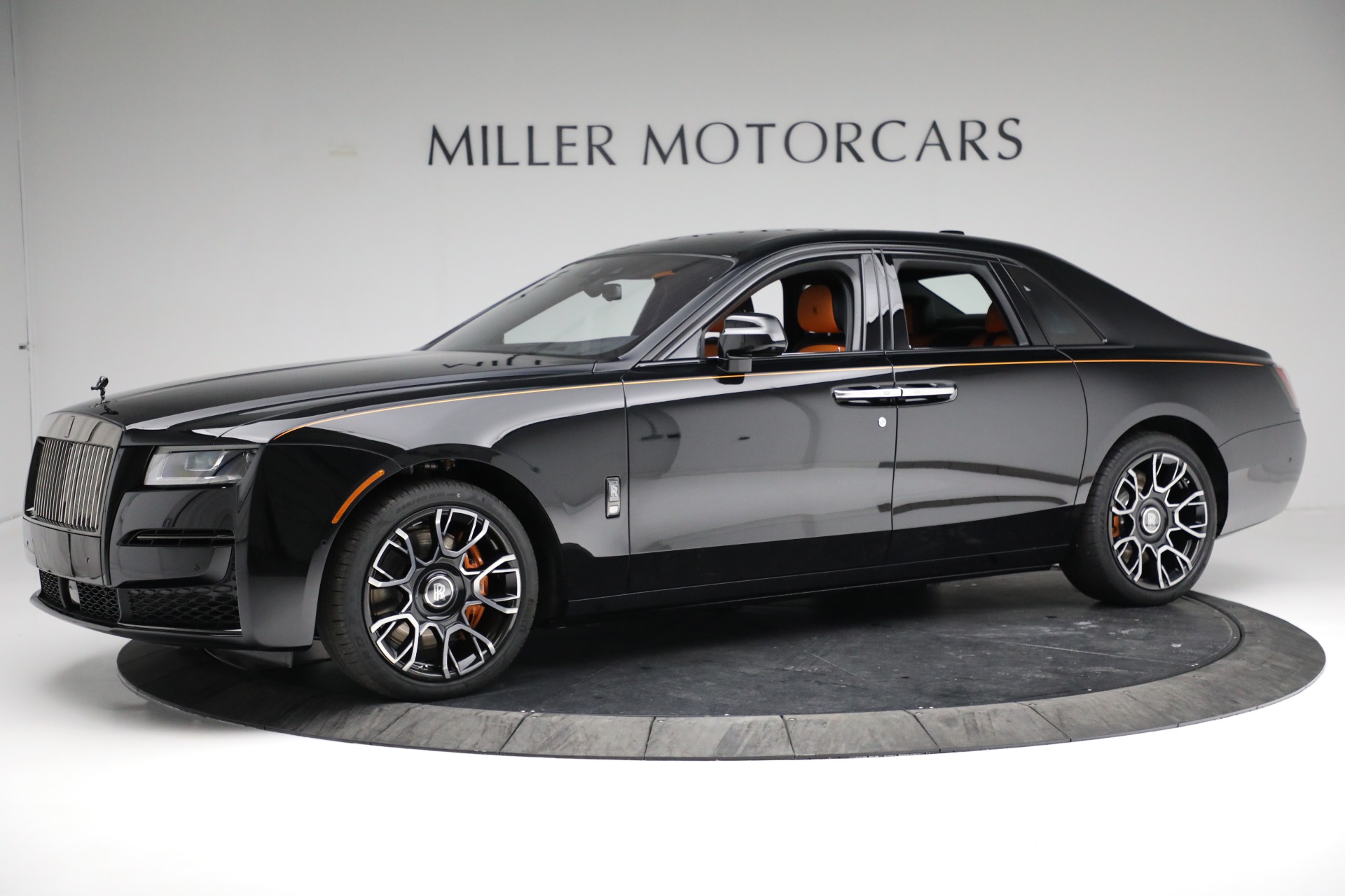New-2022-Rolls-Royce-Ghost-Black-Badge