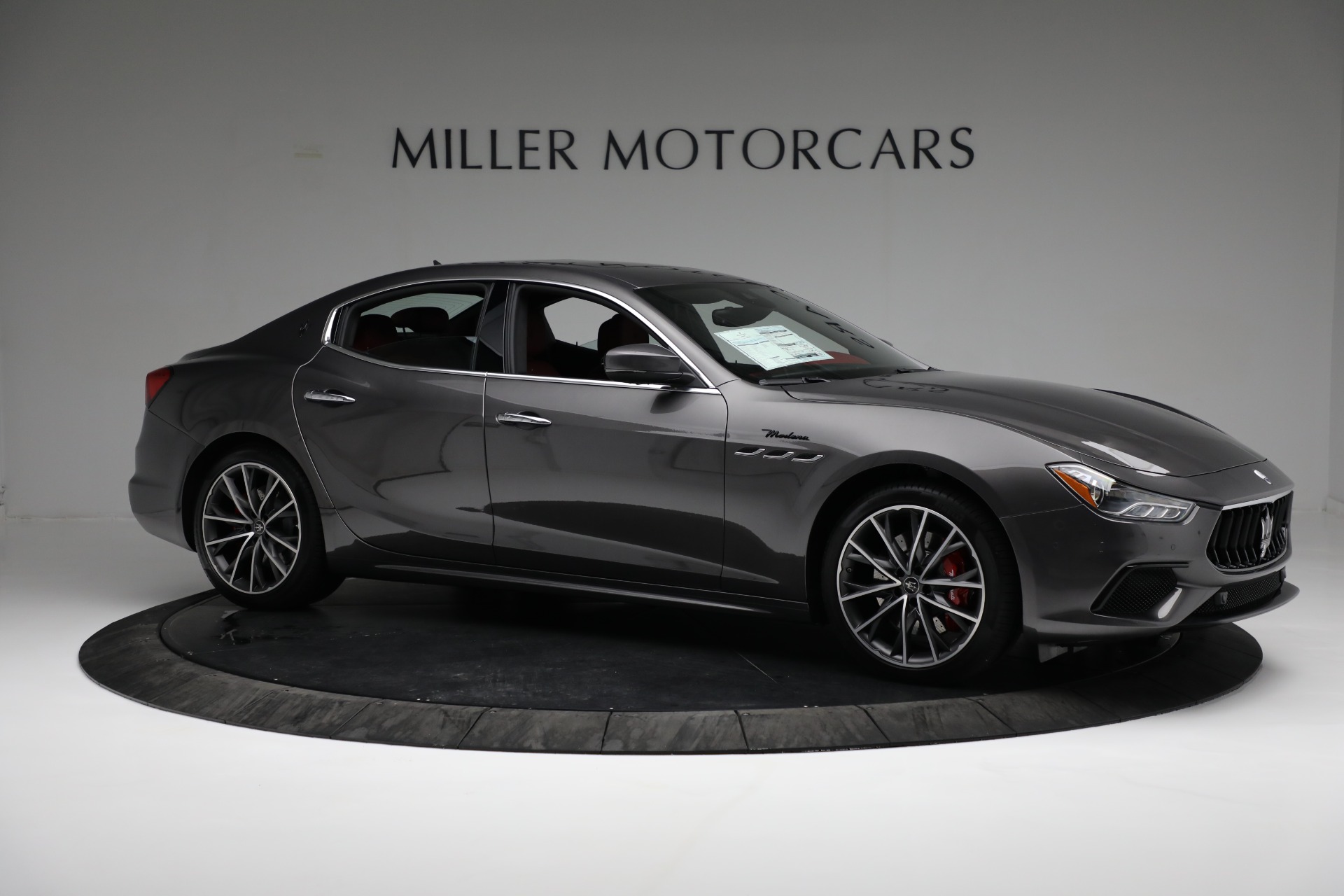 New-2022-Maserati-Ghibli-Modena-Q4