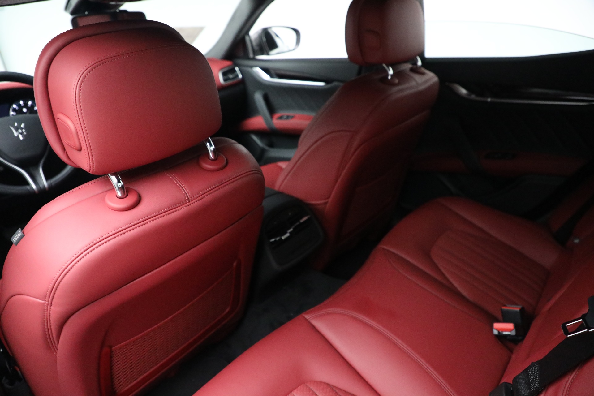 New-2022-Maserati-Ghibli-Modena-Q4