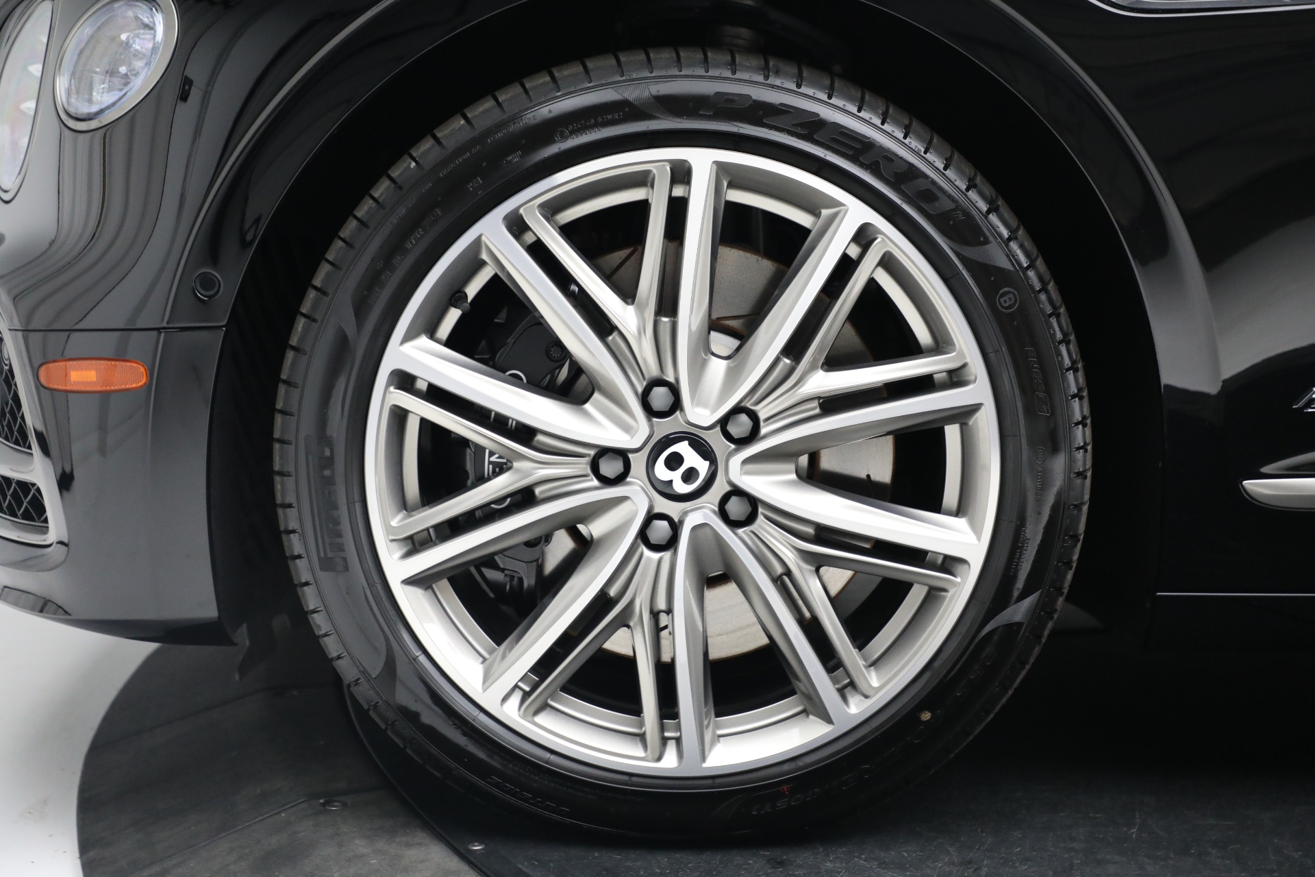 New-2022-Bentley-Flying-Spur-Hybrid-Odyssean-Edition