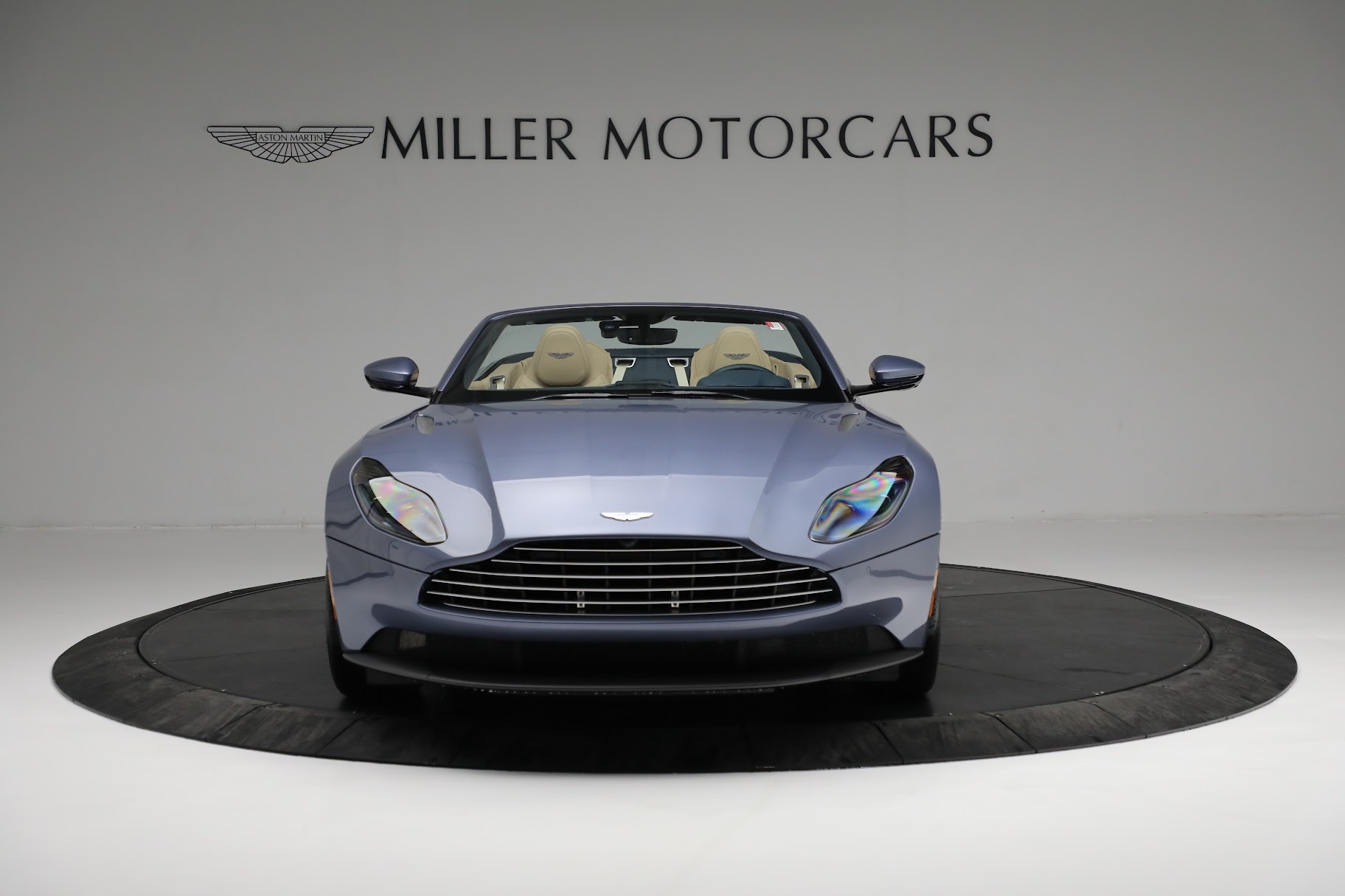 Used-2022-Aston-Martin-DB11-Volante