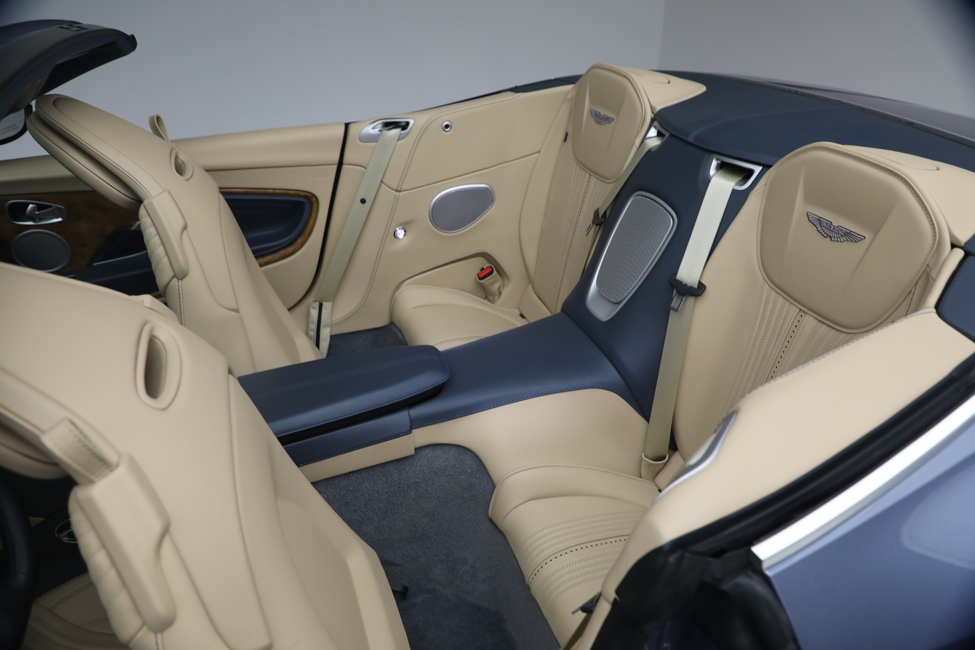 Used-2022-Aston-Martin-DB11-Volante