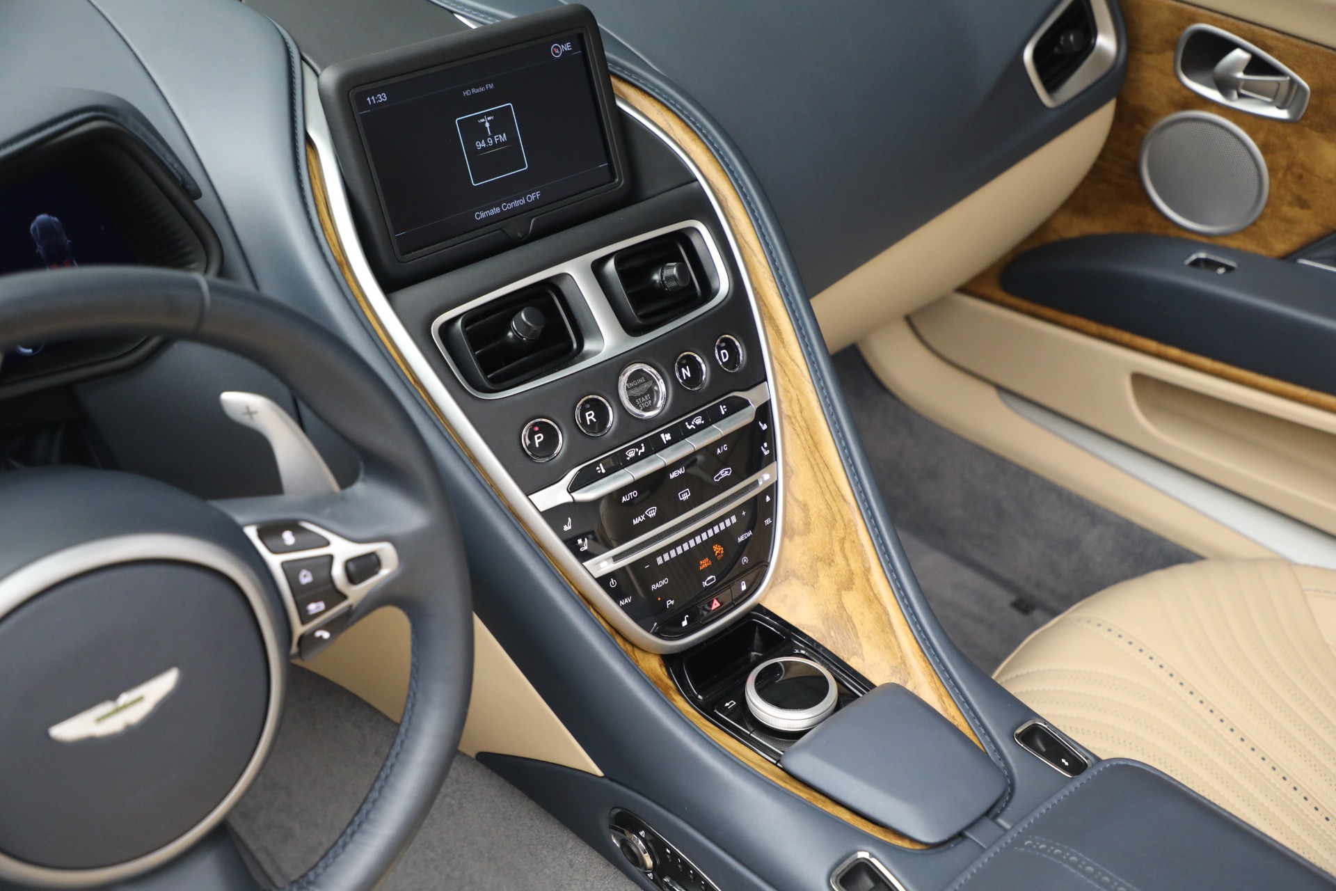 Used-2022-Aston-Martin-DB11-Volante
