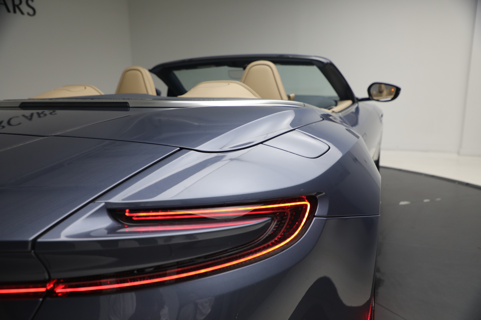 Used-2022-Aston-Martin-DB11-Volante