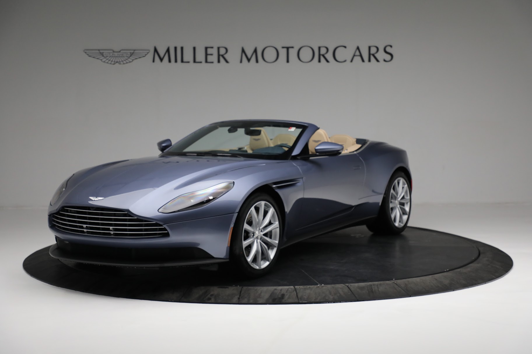 Used-2022-Aston-Martin-DB11-Volante