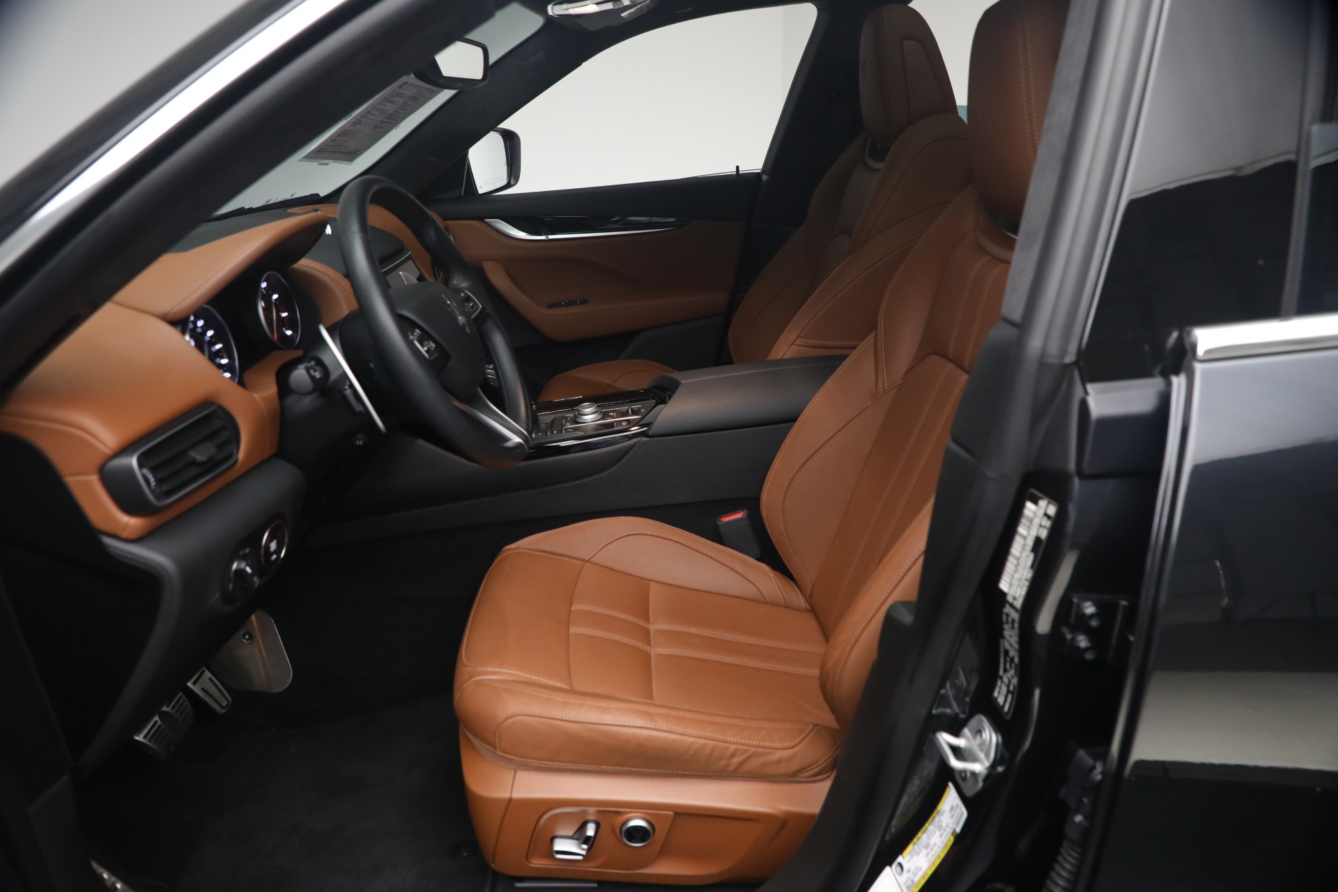 Used-2022-Maserati-Levante-GT