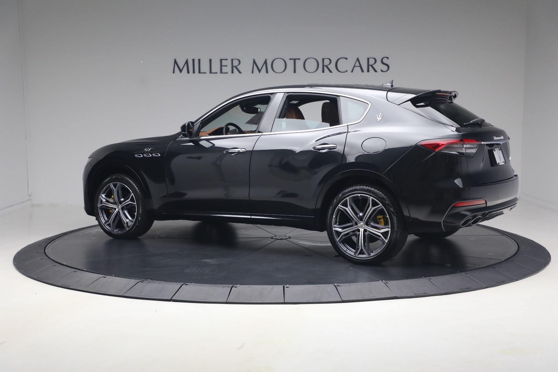 Used-2022-Maserati-Levante-GT