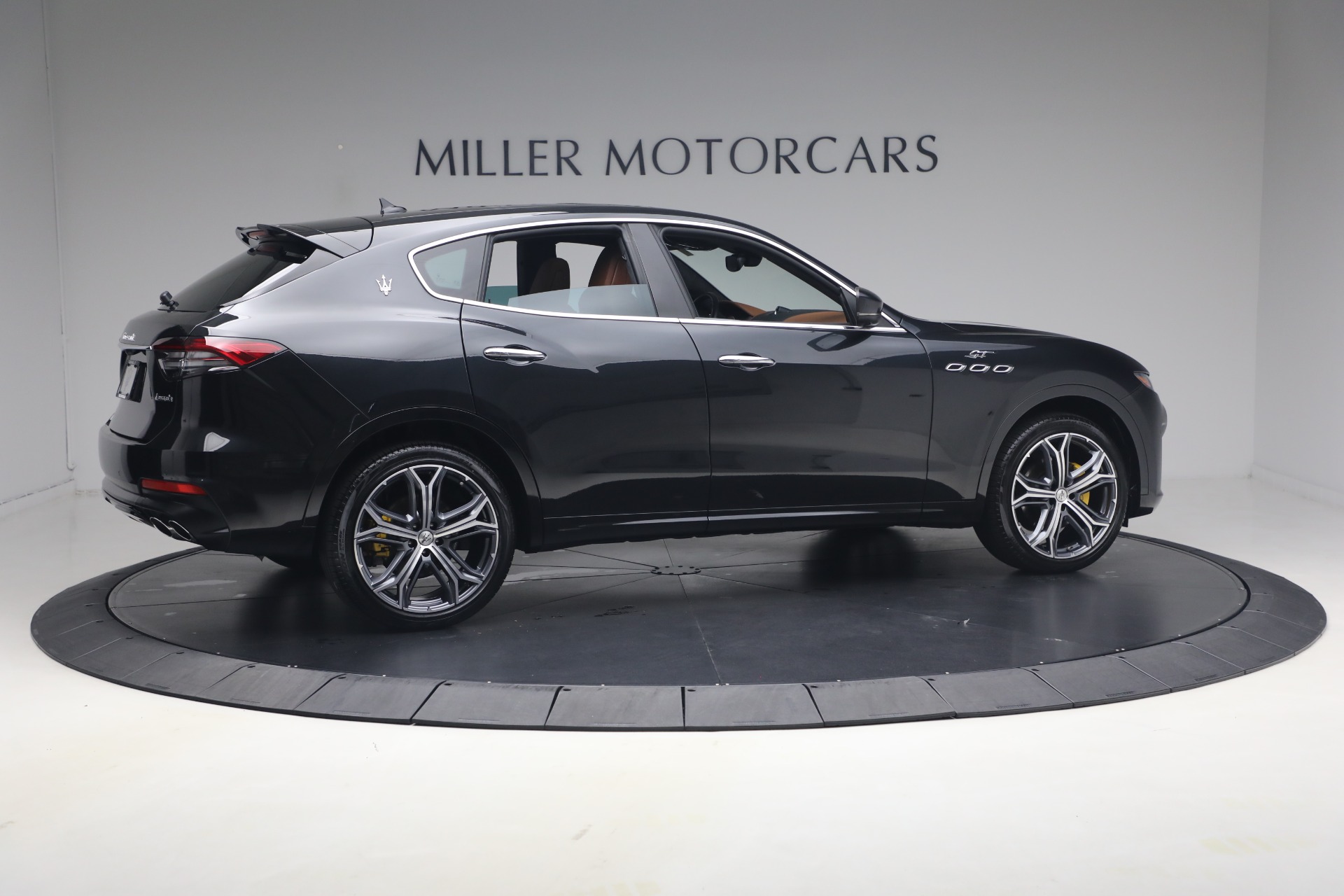 Used-2022-Maserati-Levante-GT
