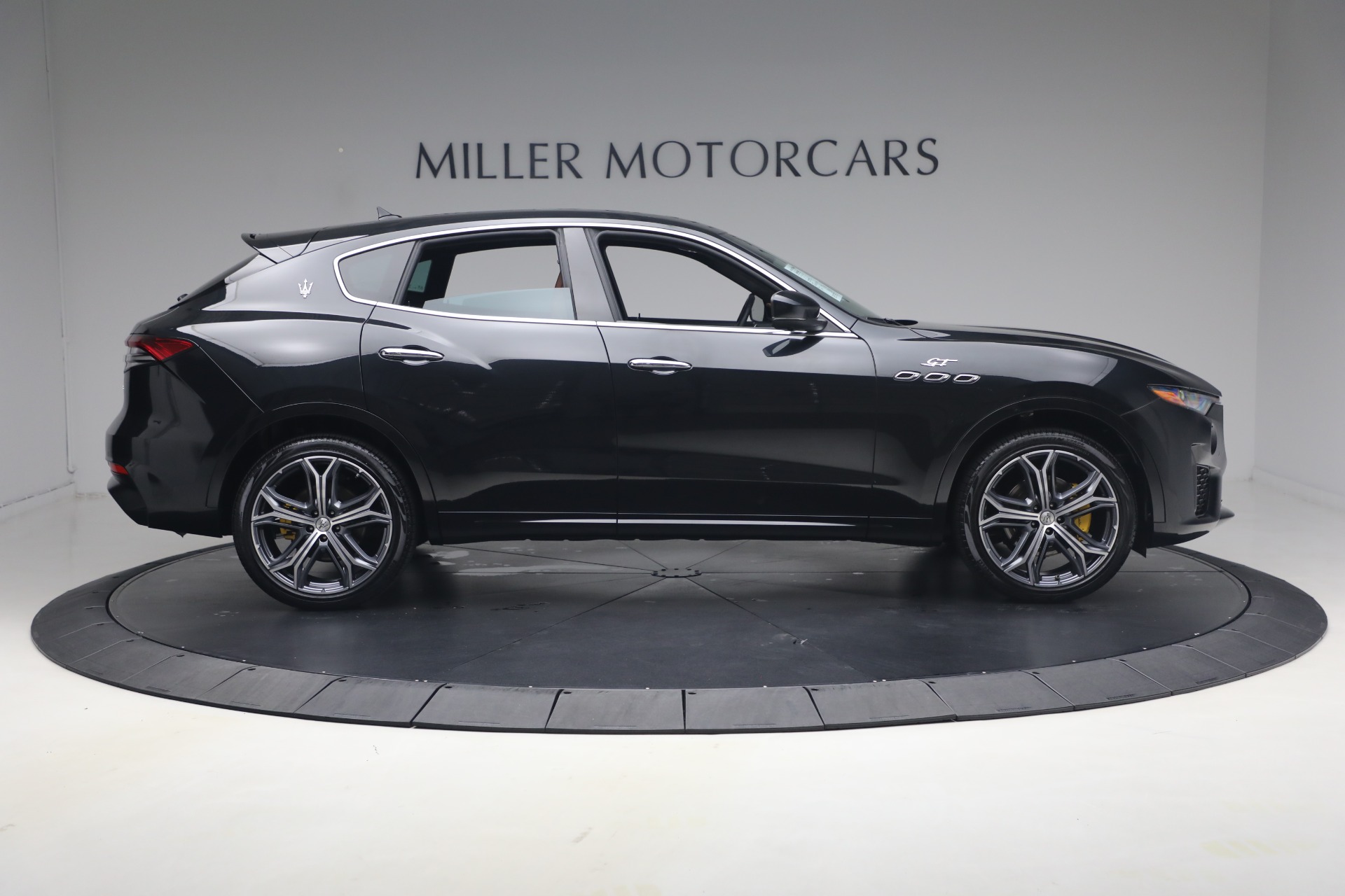 Used-2022-Maserati-Levante-GT